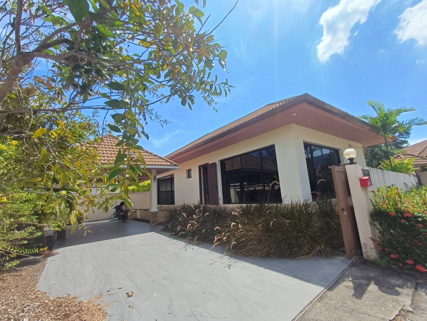 For Rent : Chalong, Private Pool villa 3 Bedrooms 3 Bathrooms