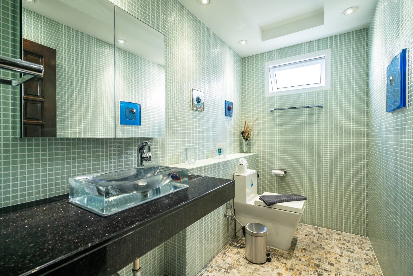 For Sale : Patong Private Pool Villa, 4 bedrooms 4 Bathrooms, Sea view.