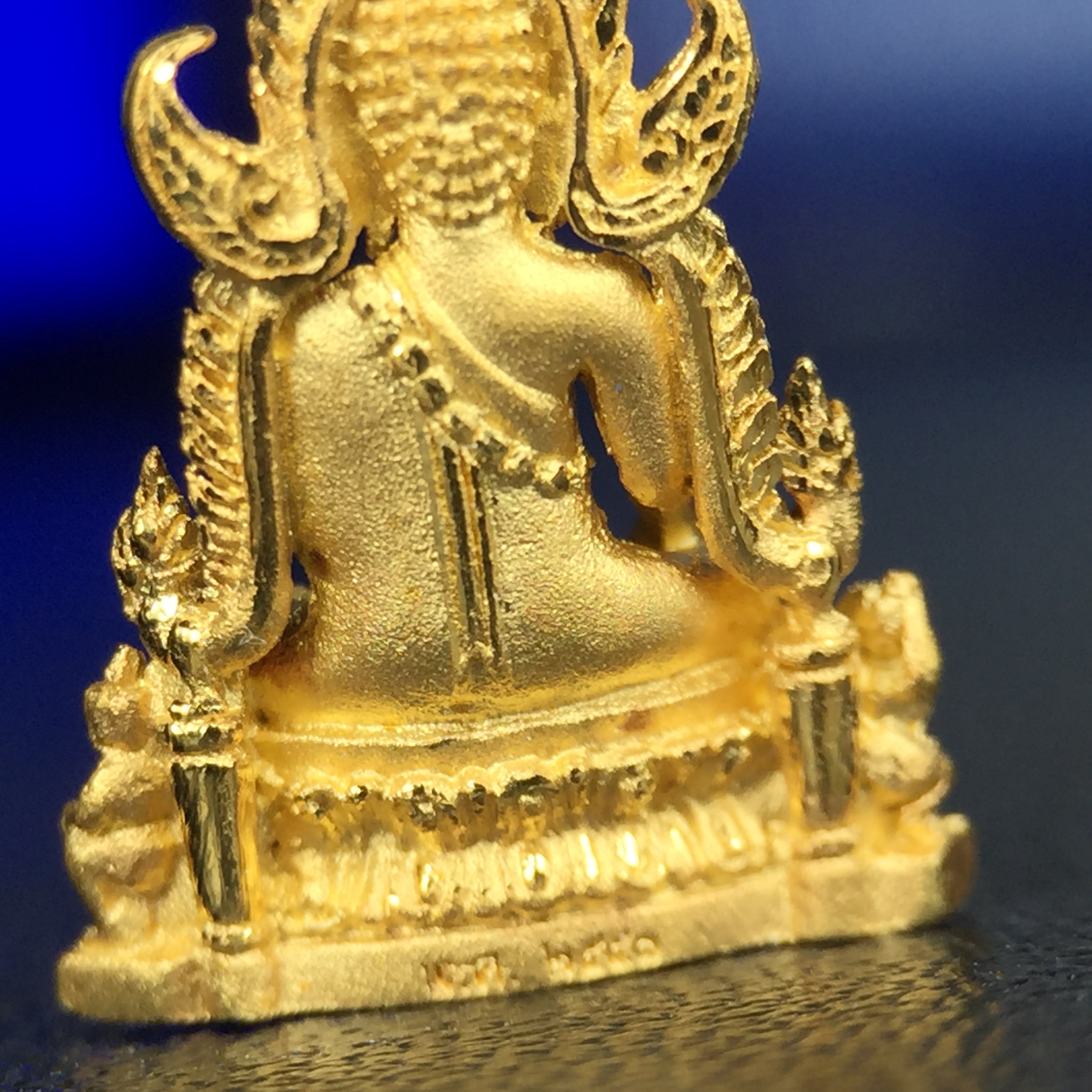 พระพุทธชินราช ภปร. โครงการ เพราะแผ่นดินนี้คือแผ่นดินเกิด ปี2551 เนื้อทองคำ 96.5%(น้ำหนัก 2.6 กรัม) ขนาดหน้าตัก1/4นิ้ว (สวยงามทรงคุณค่าหายาก)1 ใน 5000องค์