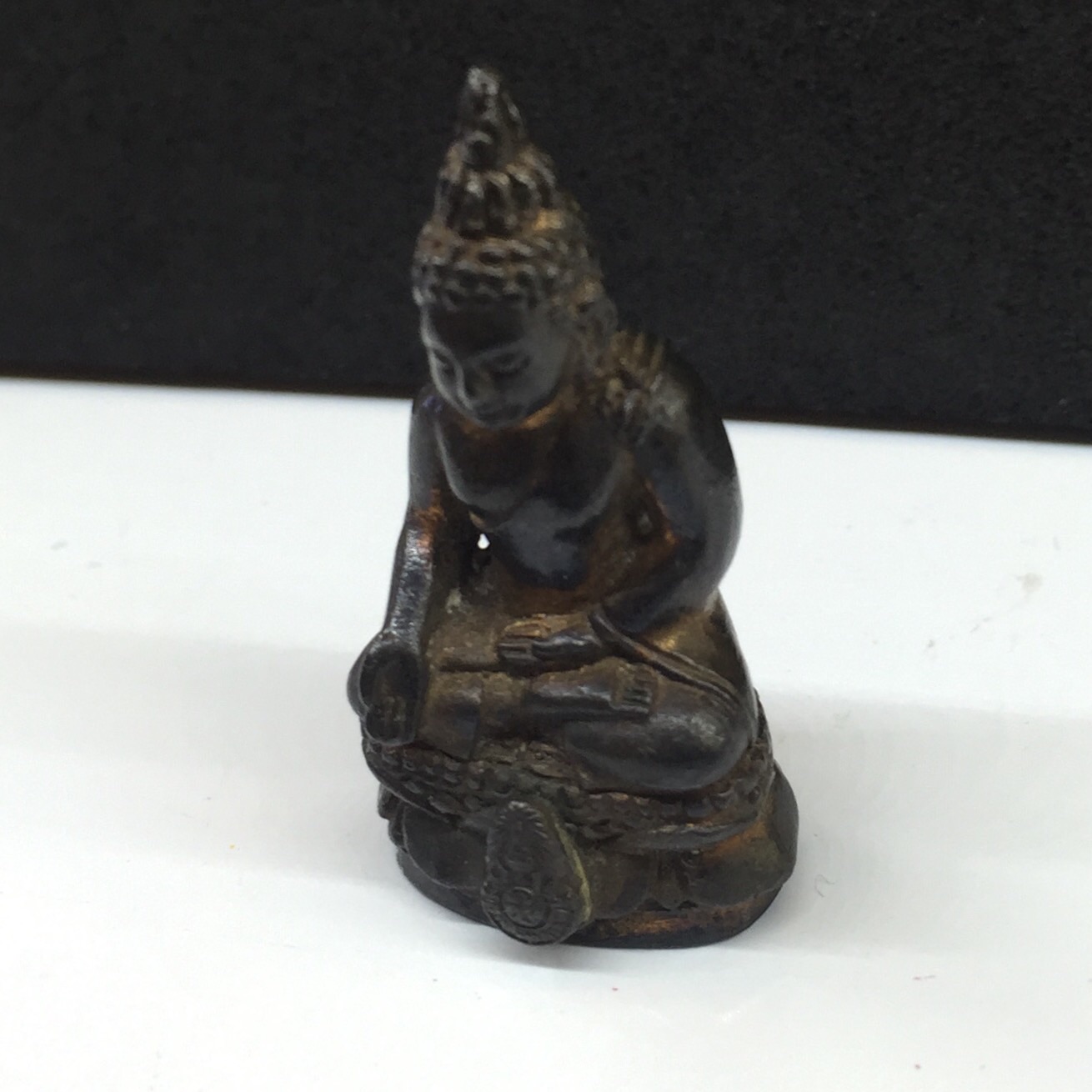 พระกริ่งไพรีพินาศ รุ่น ภปร. ราชวิทยาลัย ปี2535 เนื้อนวโลหะก้นทองคำแยกจากชุดกรรมการ