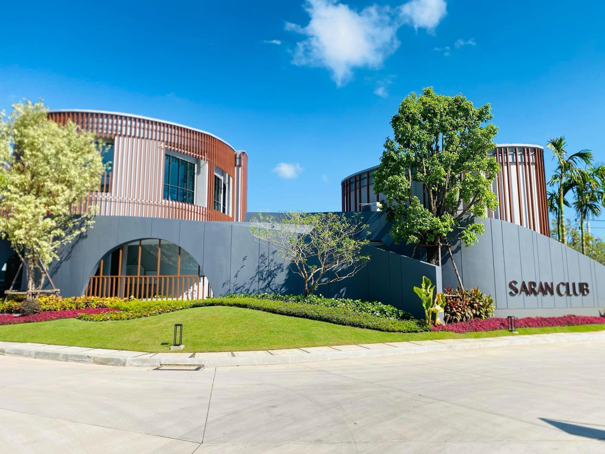 For Rent : Kohkaew, 2-Story detached house, 4 Bedrooms 3 Bathrooms