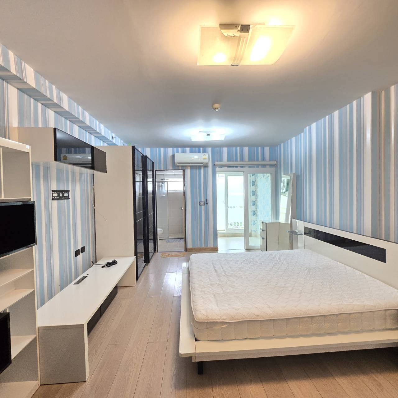 For Sales : Supalai Park @Downtown Phuket, 2 Bedrooms 1 Bathrooms, 3rd flr.