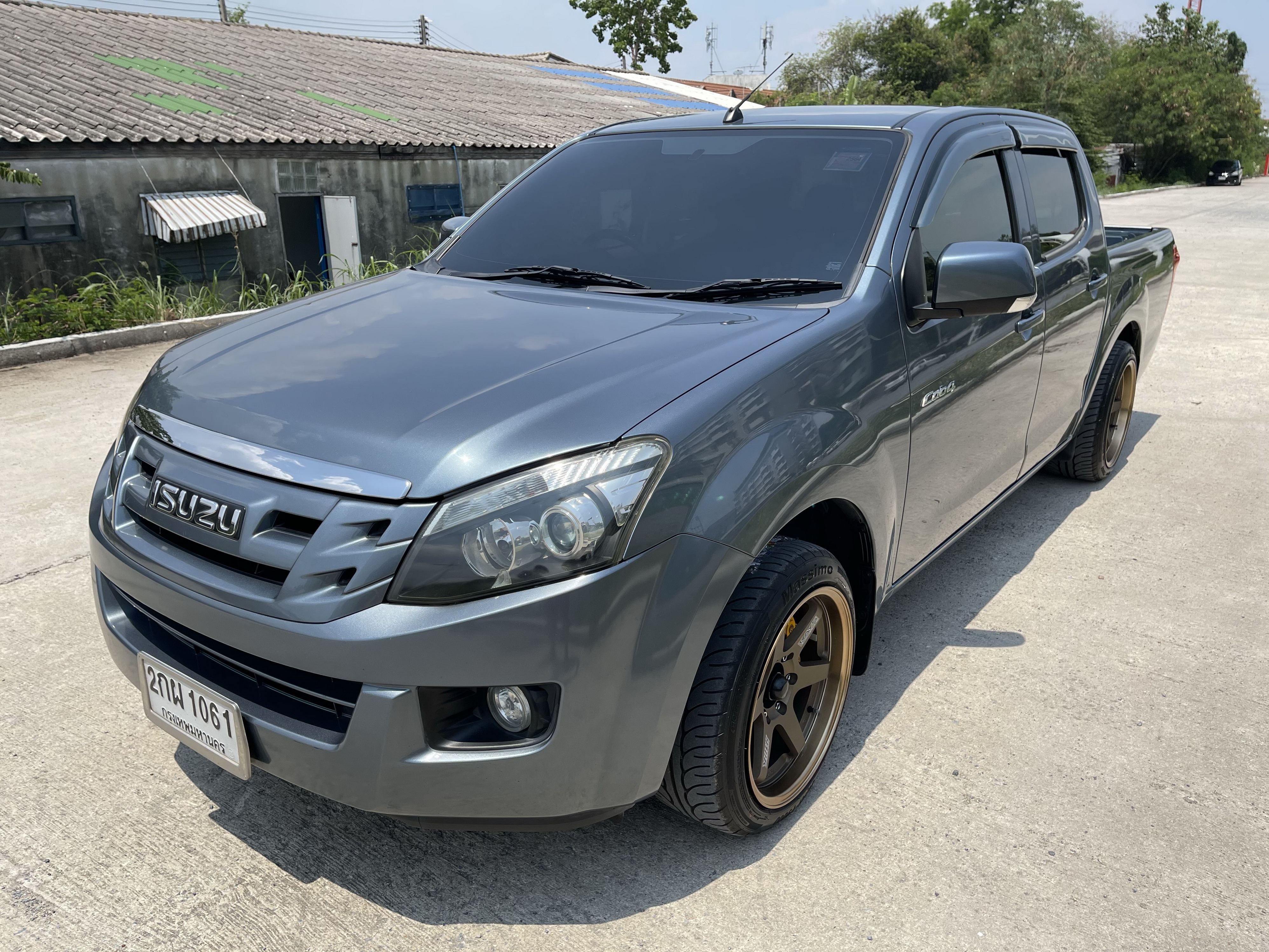Isuzu Dmax All New 4ประตู 2.5 Vgs Z 2013 เทา