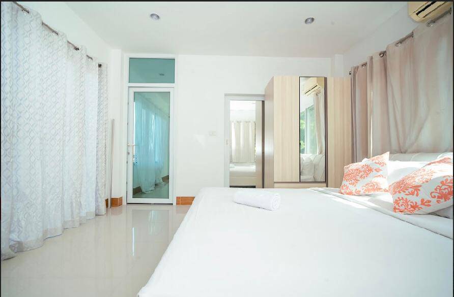 For Rent : Phuket Town, Private Pool Villa, 3 bedrooms 4 bathrooms