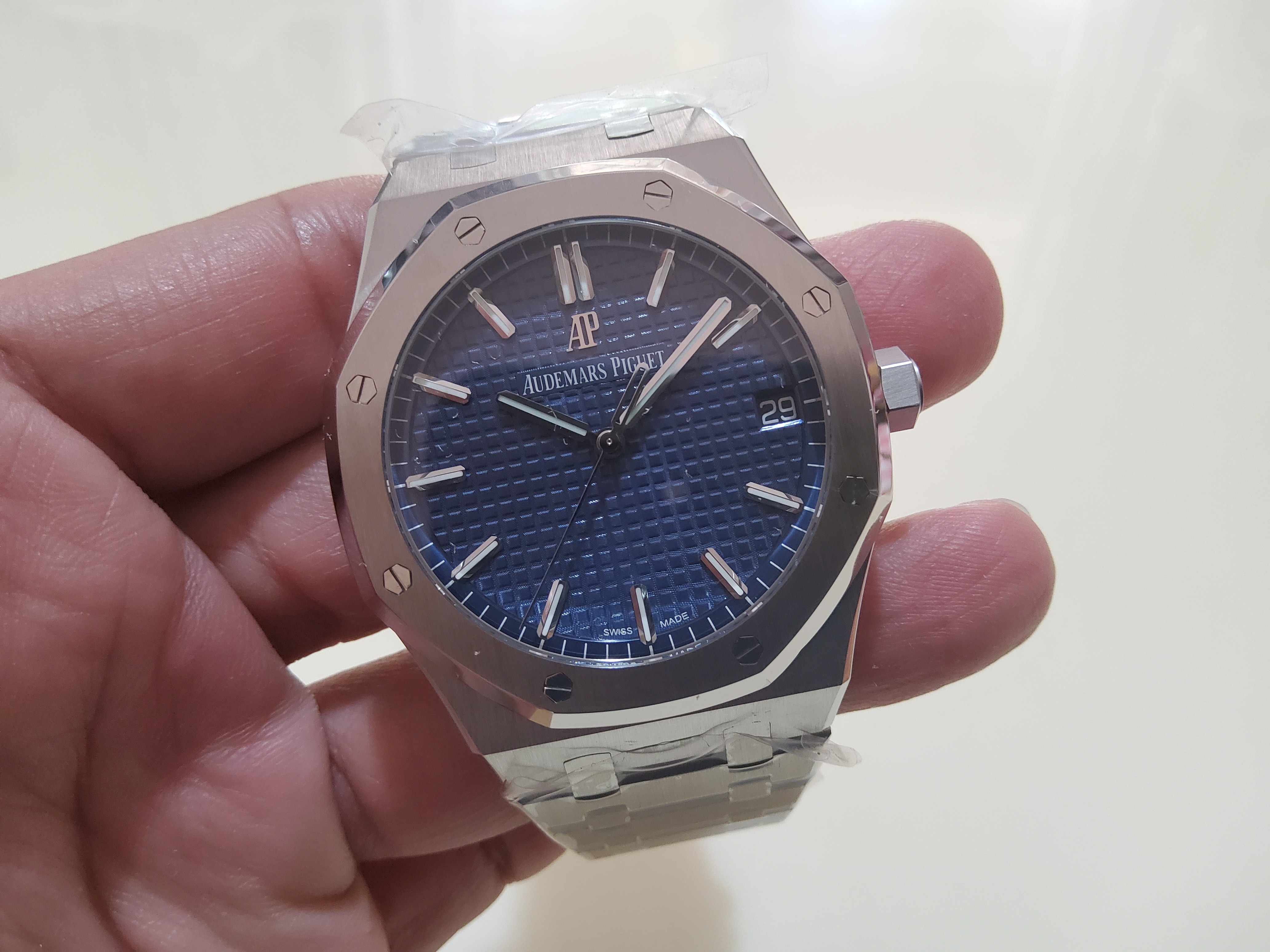 PRE-ORDER AP ROYAL OAK 15500 ST BLUE (41MM.)