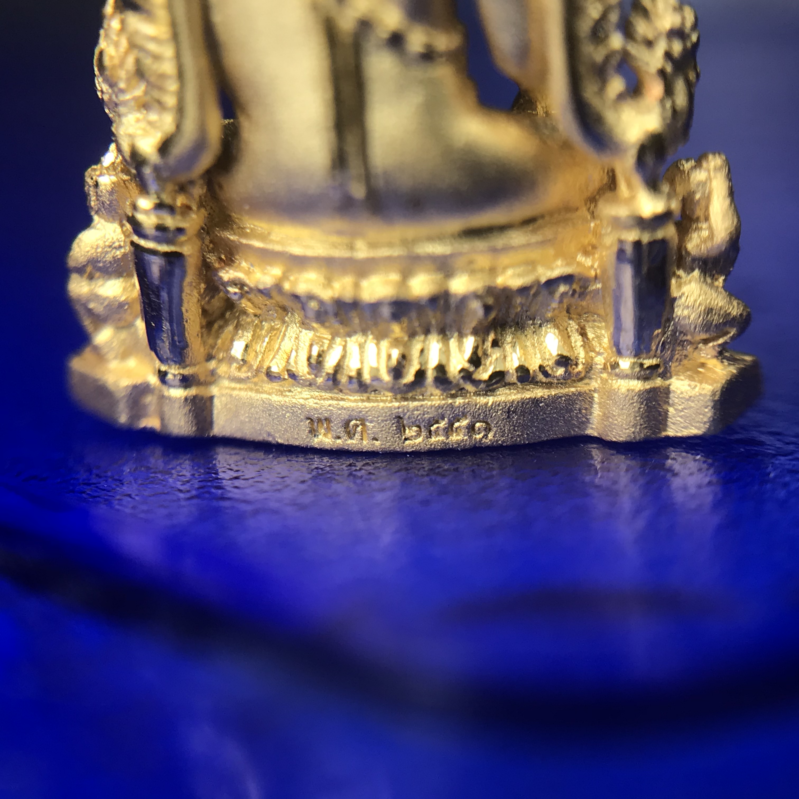 พระพุทธชินราช ภปร. โครงการ เพราะแผ่นดินนี้คือแผ่นดินเกิด ปี2551 เนื้อทองคำ 96.5%(น้ำหนัก 2.6 กรัม) ขนาดหน้าตัก1/4นิ้ว (สวยงามทรงคุณค่าหายาก)1 ใน 5000องค์