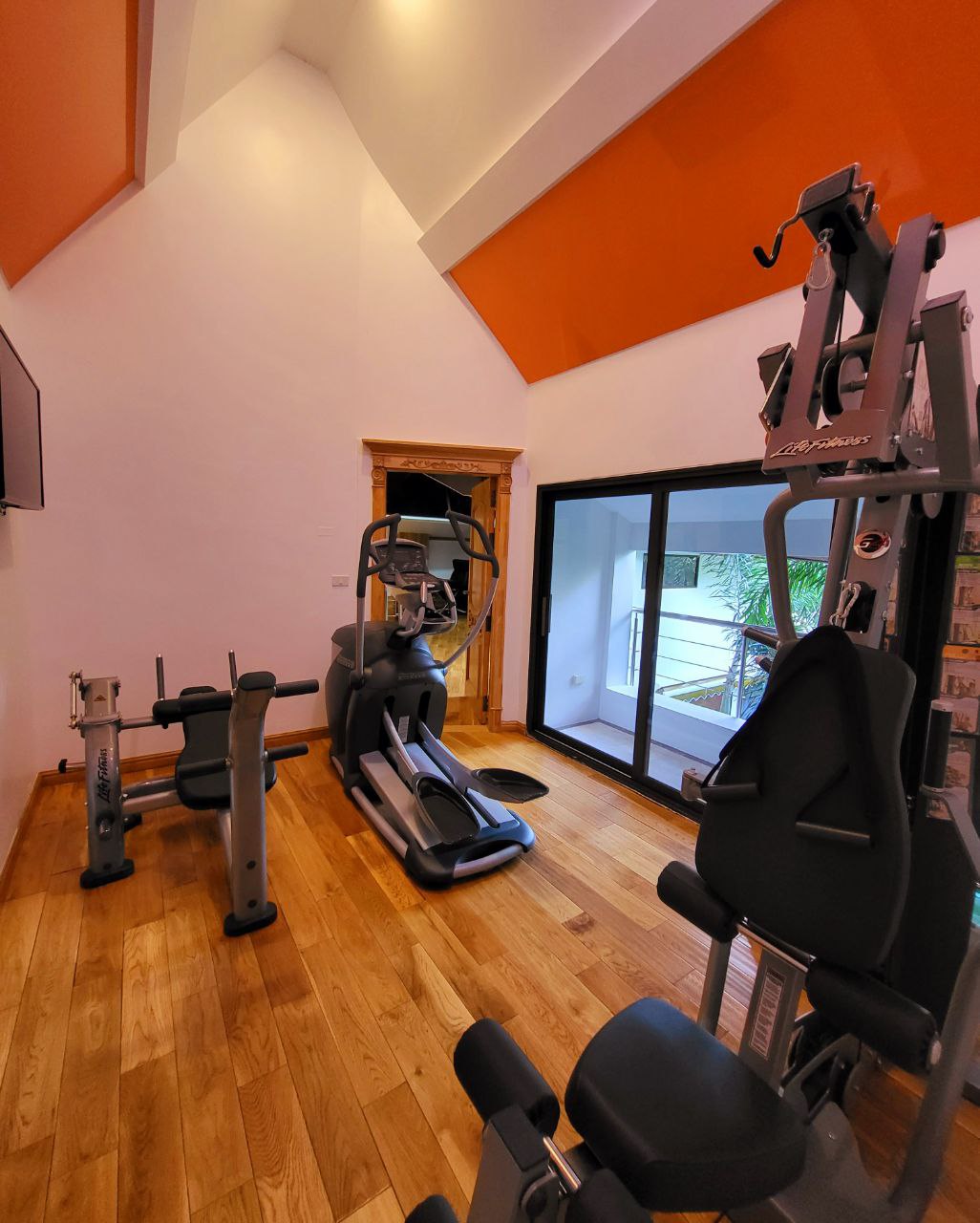 For Rent : Rawai, Naiharn Private Pool Villa, 3 bedrooms 4 Bathrooms