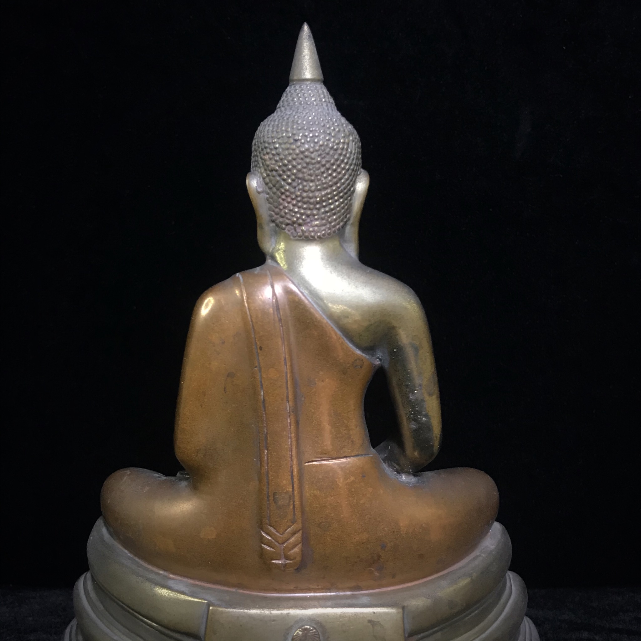 พระบูชาพระพุทธโสธร ภปร. รุ่นย้อนยุค ปี2539 กาญจนาภิเษกครองราชสมบัติครบ 50ปี หน้าตัก5นิ้ว เนื้อสามกษัตริย์ หมายเลข00732