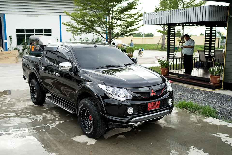 Mitsubishi Triton 2015 body kits by Amotriz