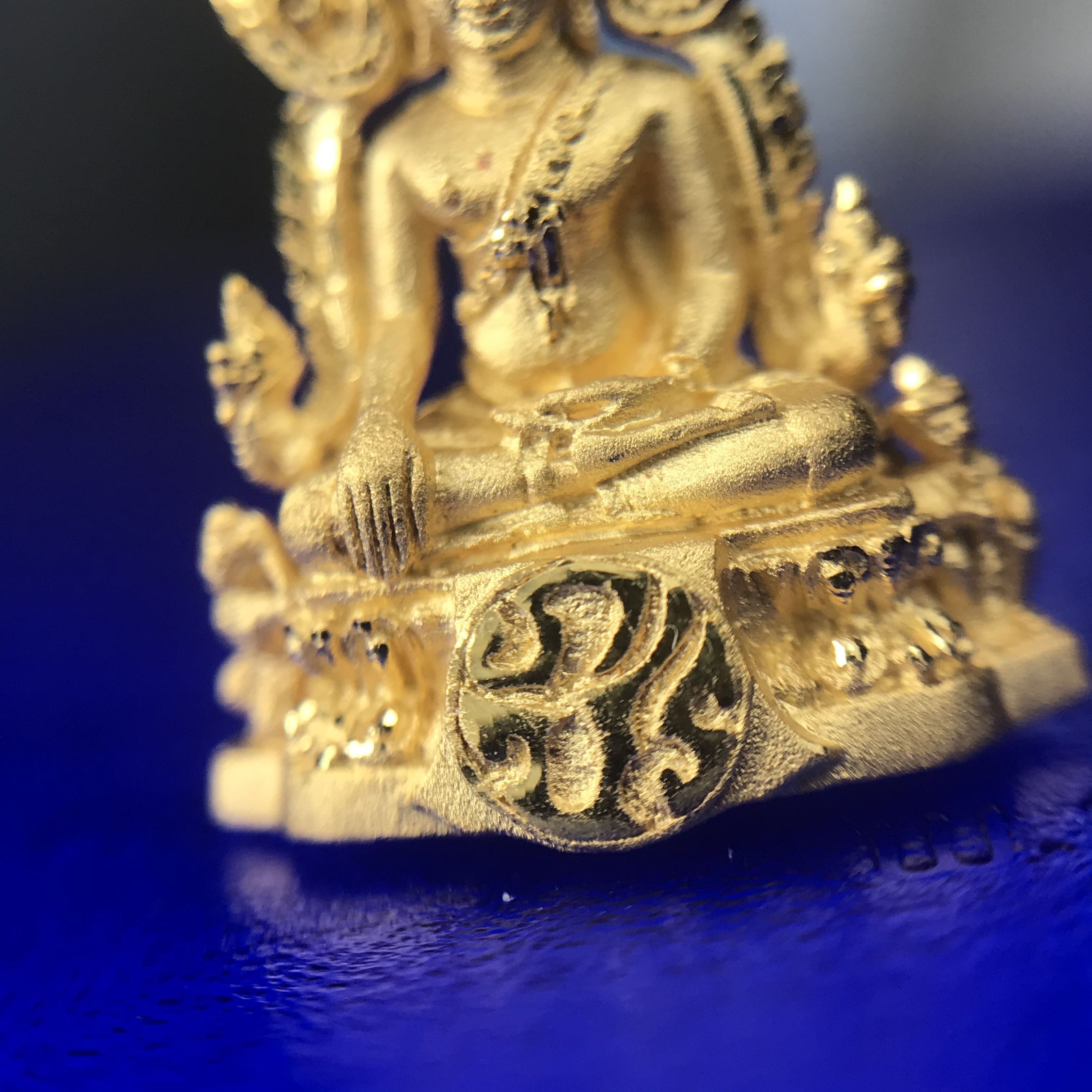 พระพุทธชินราช ภปร. โครงการ เพราะแผ่นดินนี้คือแผ่นดินเกิด ปี2551 เนื้อทองคำ 96.5%(น้ำหนัก 2.6 กรัม) ขนาดหน้าตัก1/4นิ้ว (สวยงามทรงคุณค่าหายาก)1 ใน 5000องค์