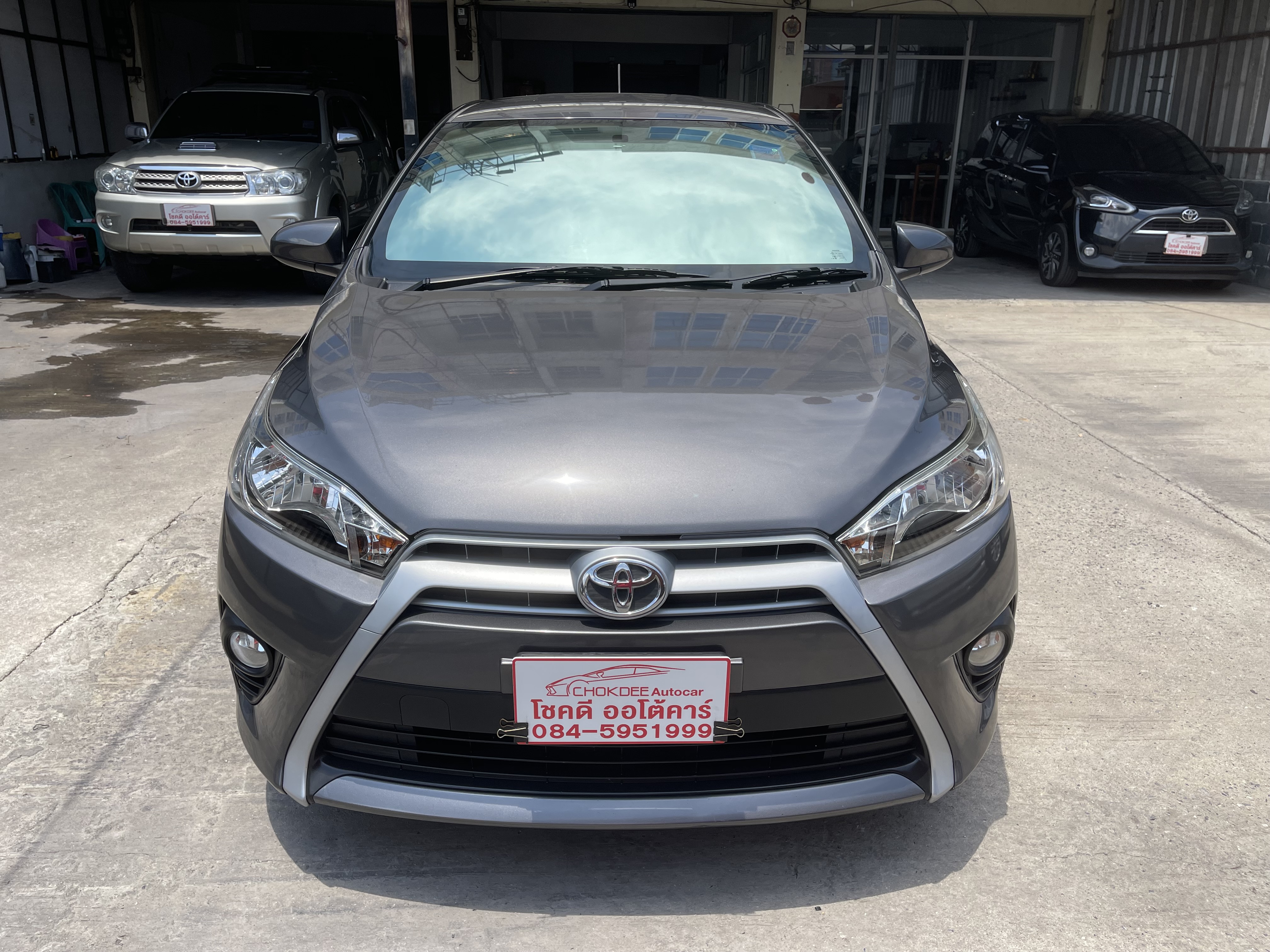 Toyota Yaris 1.2 E At 2017 เทาดำ