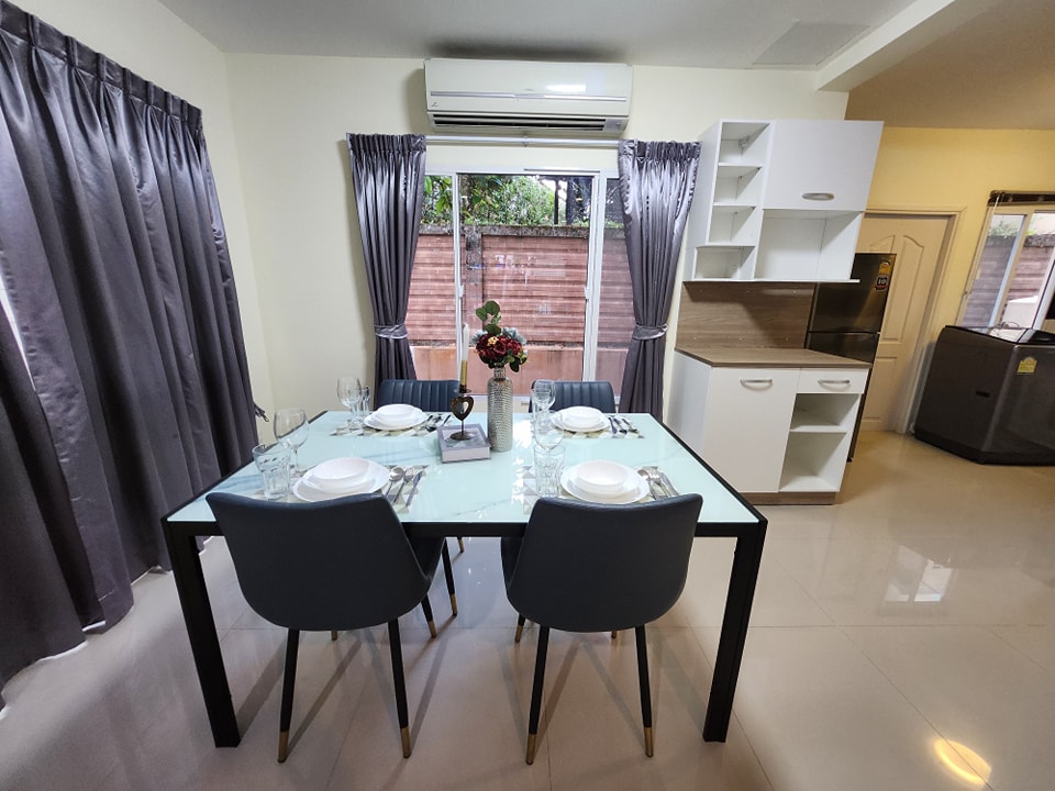 For Rent : Kathu, 2-story detached house, 3 bedrooms 2 Bathrooms