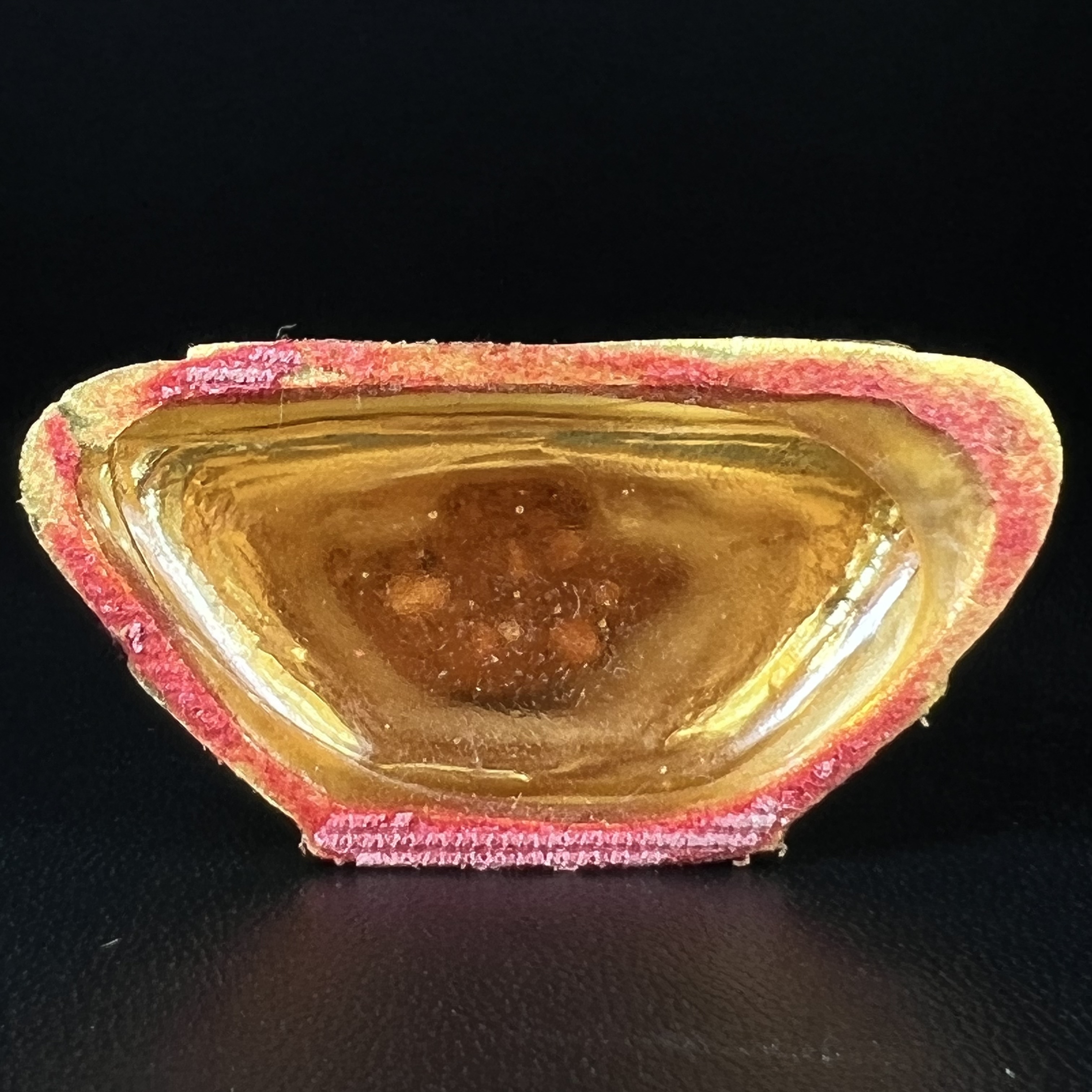 พระพุทธมหามณีรัตนปฏิมากร(พระแก้วมรกต) วัดพระศรีรัตนศาสดาราม สำนักพระราชวัง จัดสร้าง ฤดูฝน หน้าตัก 2 นิ้ว(บรรจุมวลสารใต้ฐาน)