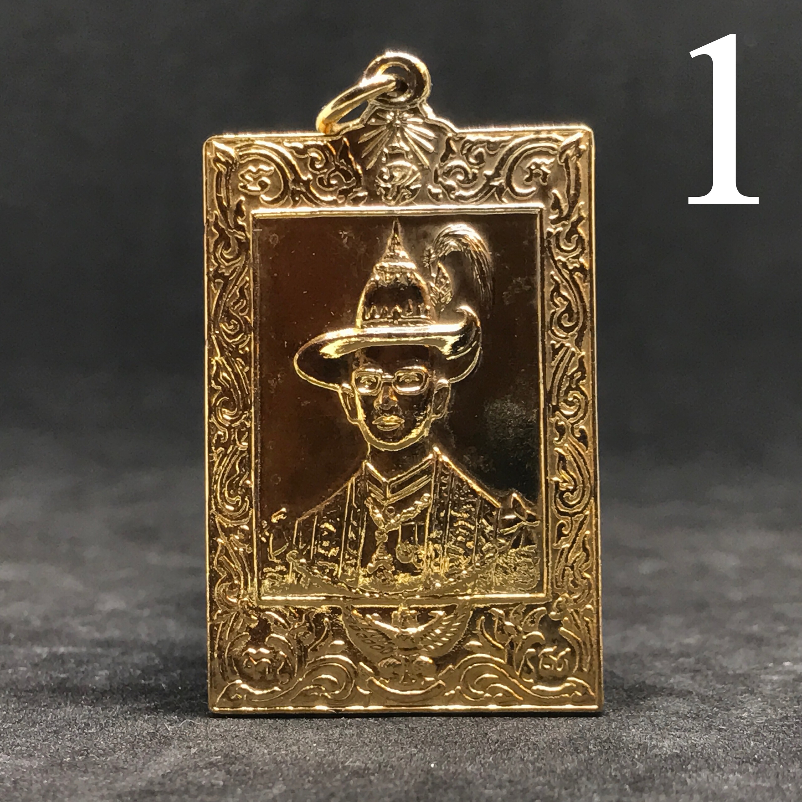 เหรียญบุพพาภิมงคล ภปร. ๔ รอบ ปี ๒๕๑๙(ของดีที่ถูกซ่อนเร้น)(ในหลวงรัชการที่9เสด็จในพิธี)