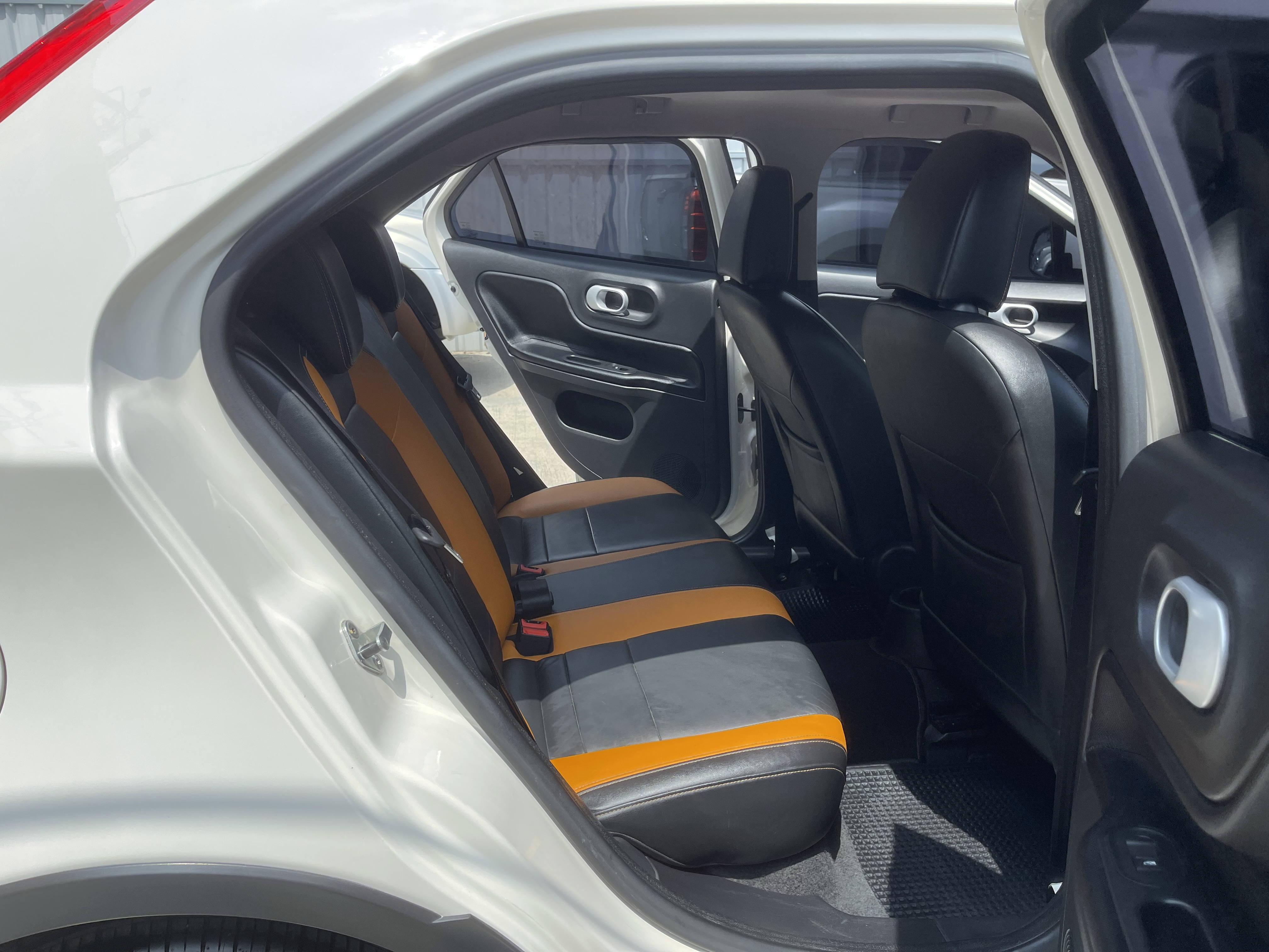 MG MG3 1.5 X Xross Sunroof At 2016 ขาวมุก