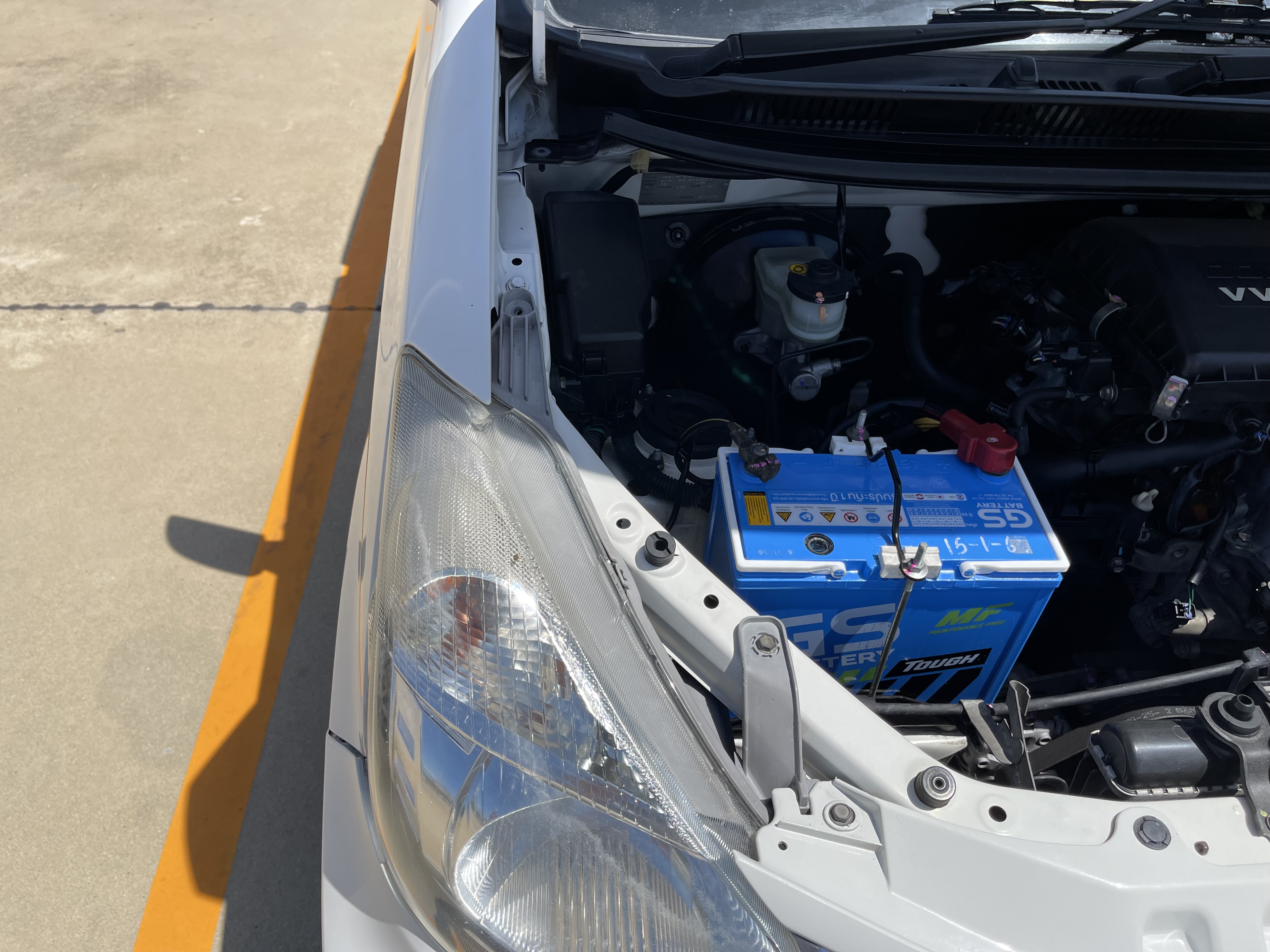 Toyota Avanza 1.5 G At 2015 ขาว