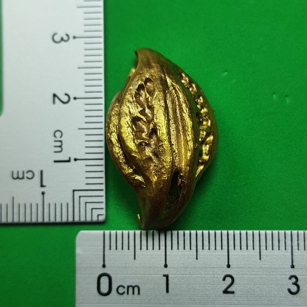 ของป้องกัน พญาเล็บครุฑ สีทอง ป้องกันภัย เพิ่มอำนาจ เกี่ยวเงินทอง เล็บครุฑ เล็บพญาครุฑ ผลเล็บครุฑ