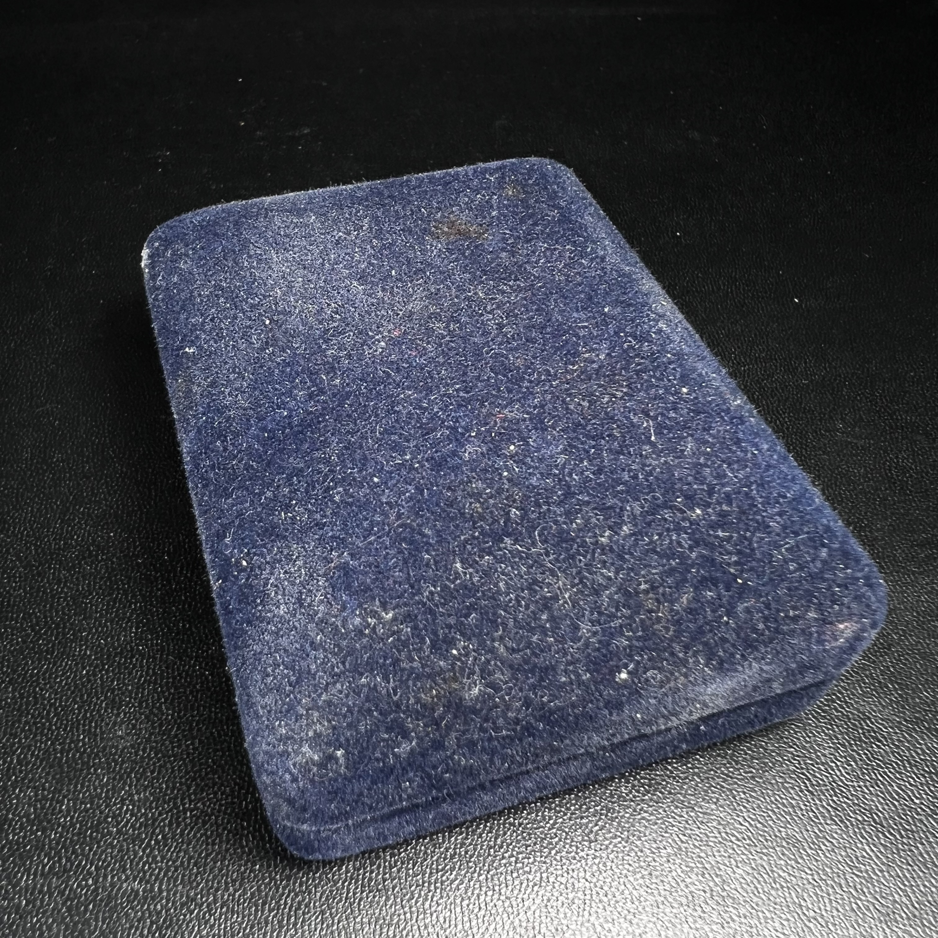 พระกริ่งศาสดา ภปร. วัดบวรนิเวศวิหาร ปี 2532 จัดสร้างในโอกาสสองทศวรรษรามาธิบดี เพื่อศูนย์การแพทย์สิริกิติ์ เนื้อเงิน(ผิวเดิมกลับดำสวยงาม) (พิธีใหญ่ มวลสารมงคล สวยงามเข้มขลัง)สมเด็จพระญาณสังวร สมเด็จพระสังฆราชฯเสด็จเททอง