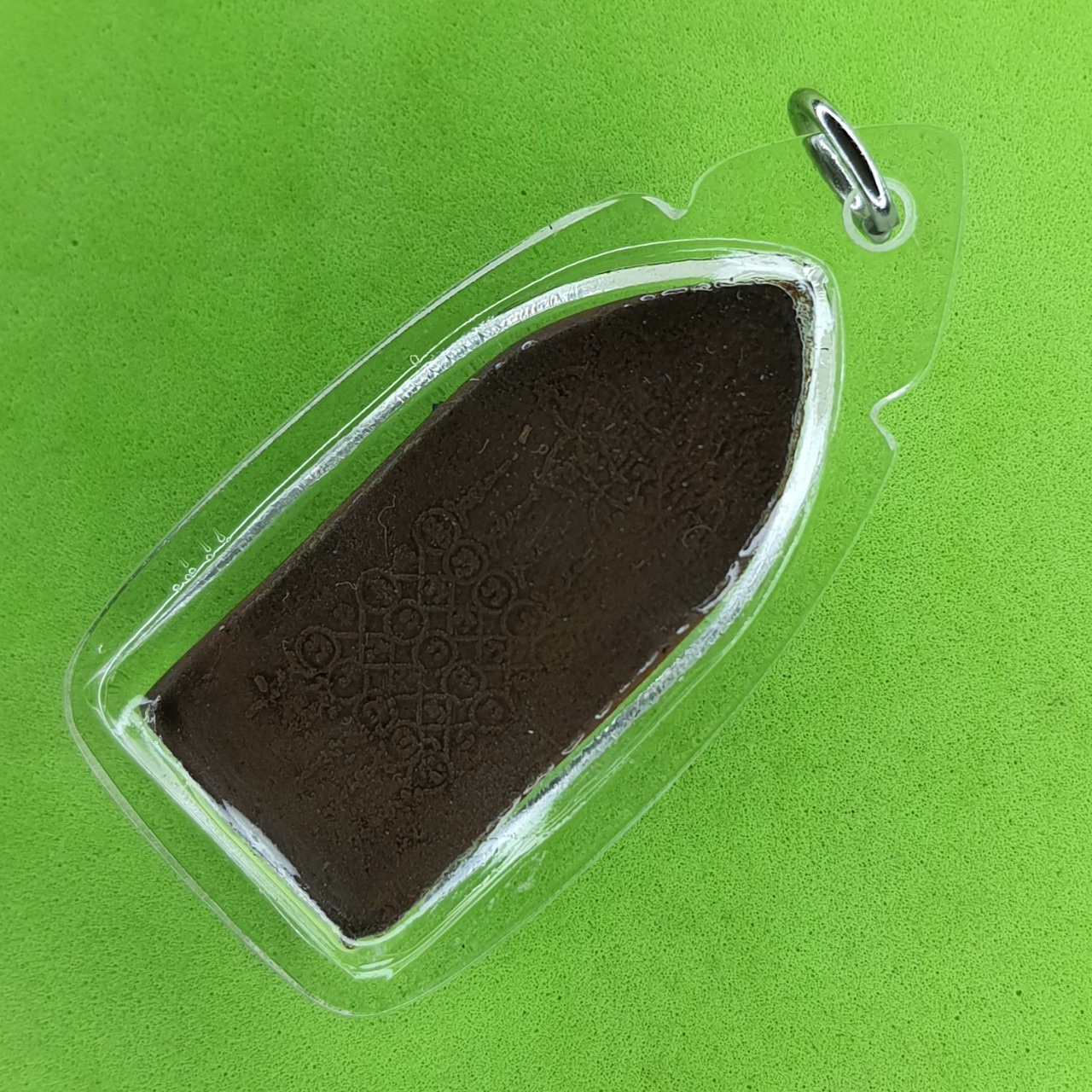 พระปางเปิดโลก รุ่น 9 มวลสารศักดิ์สิทธิ์ อัดกรอบพลาสติกกันน้ำ