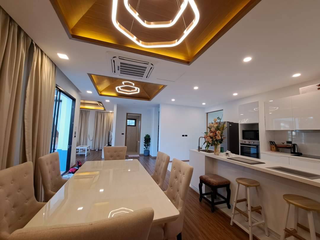 For Rent : Kathu, 2-story house with swimming pool, 4 bedrooms 3 bathrooms