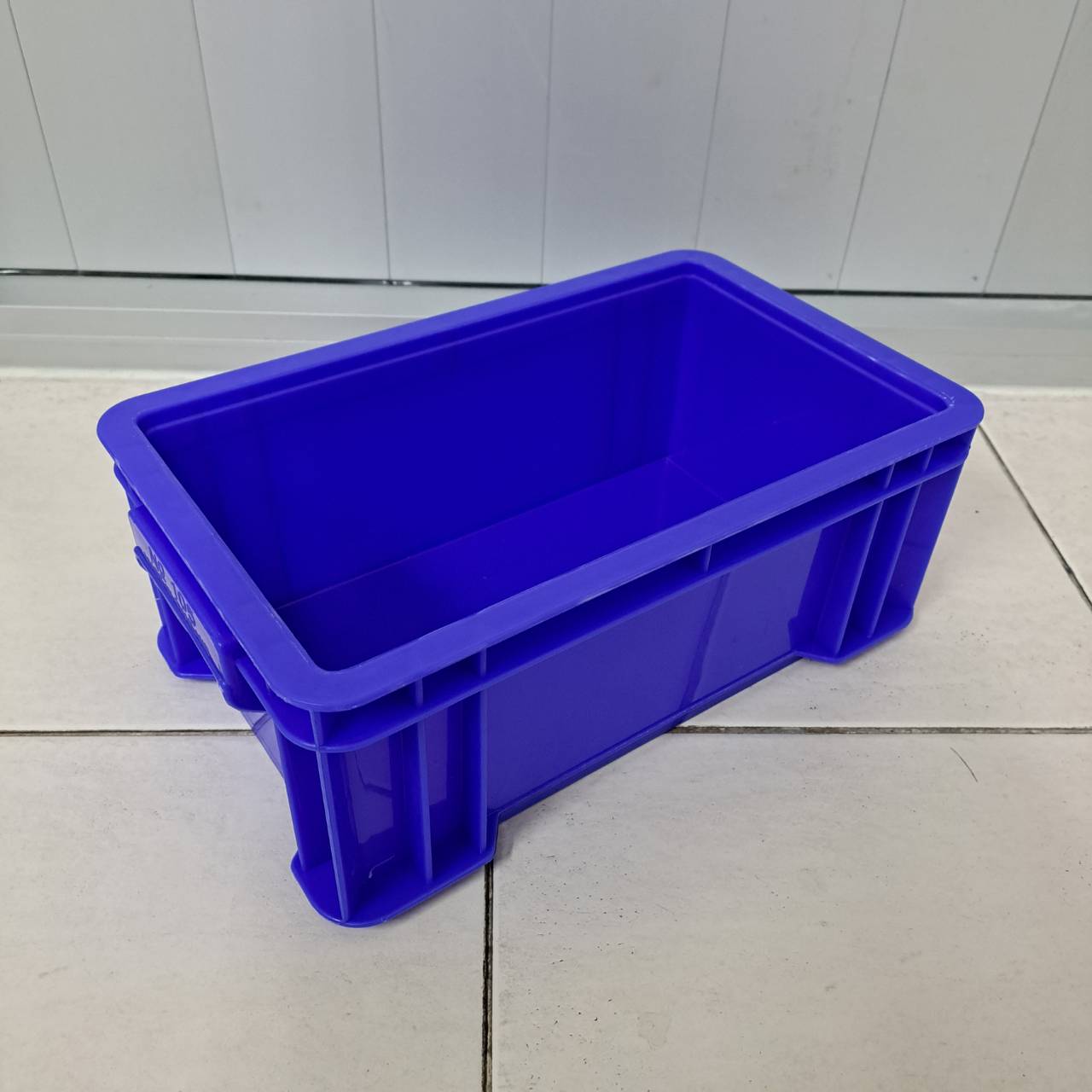 ลังทึบ 105