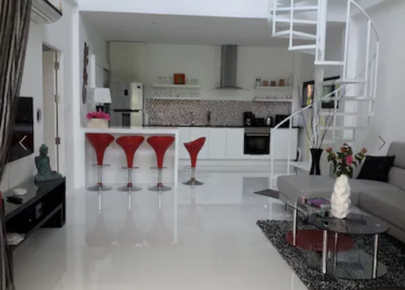 For Rent : Rawai, Contemporary Villa, 2 bedrooms 2 Bathrooms