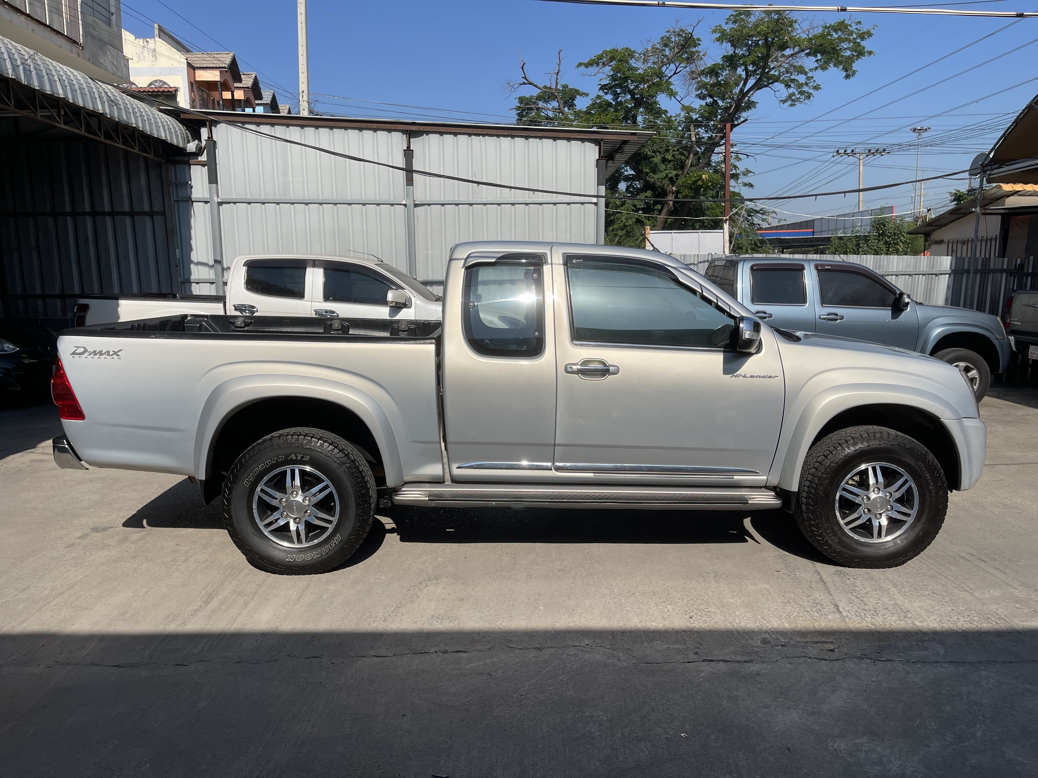 Isuzu Dmax Cab Hilander 2.5 Abs 2011 เงิน