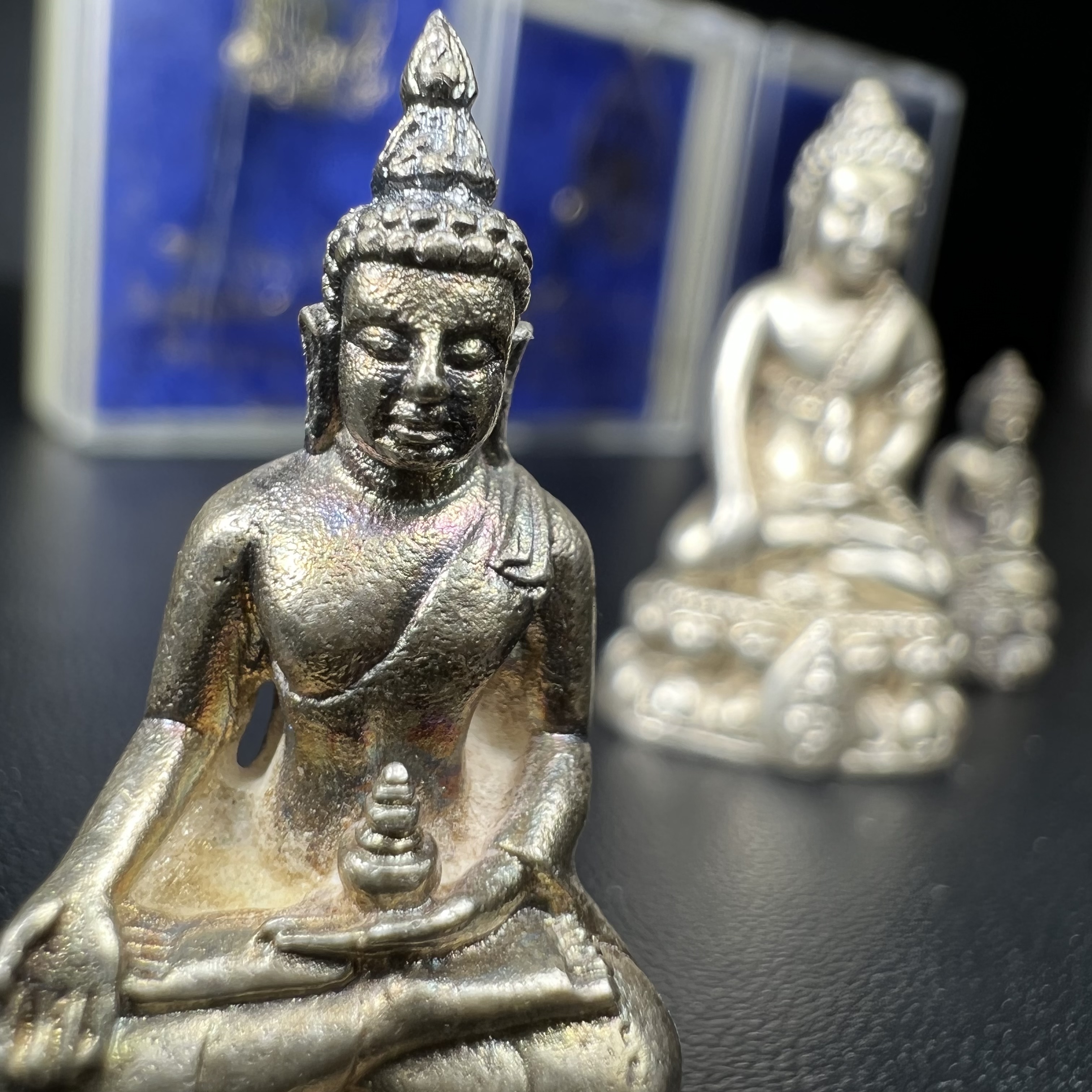 พระกริ่งนวปทุม ภปร.-พระชัยวัฒน์นวปทุม ภปร.-พระกริ่งไพรีพินาศ ภปร. รุ่นแรก วัดปทุมวนาราม ครบชุดเนื้อเงิน ปี2535(ในหลวงรัชกาลที่9เสด็จเททอง)(1ใน3000องค์)หายาก***เก็บทีเดียวครบชุดไปเลยรุ่นนี้ แนะนำ....ตอนนี้หายากแล้ว***