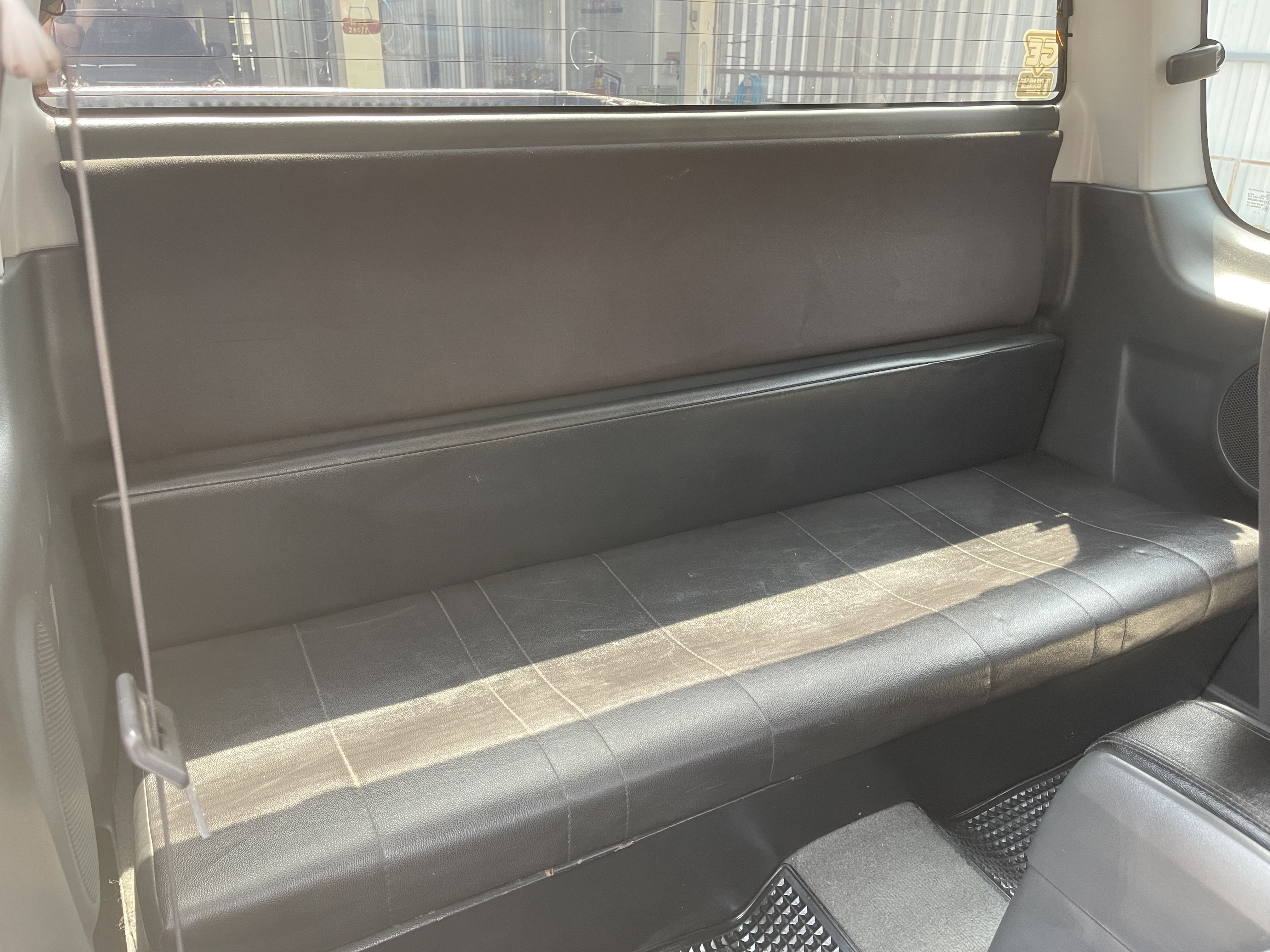 Isuzu Dmax Cab Hilander 2.5 Abs 2011 เงิน