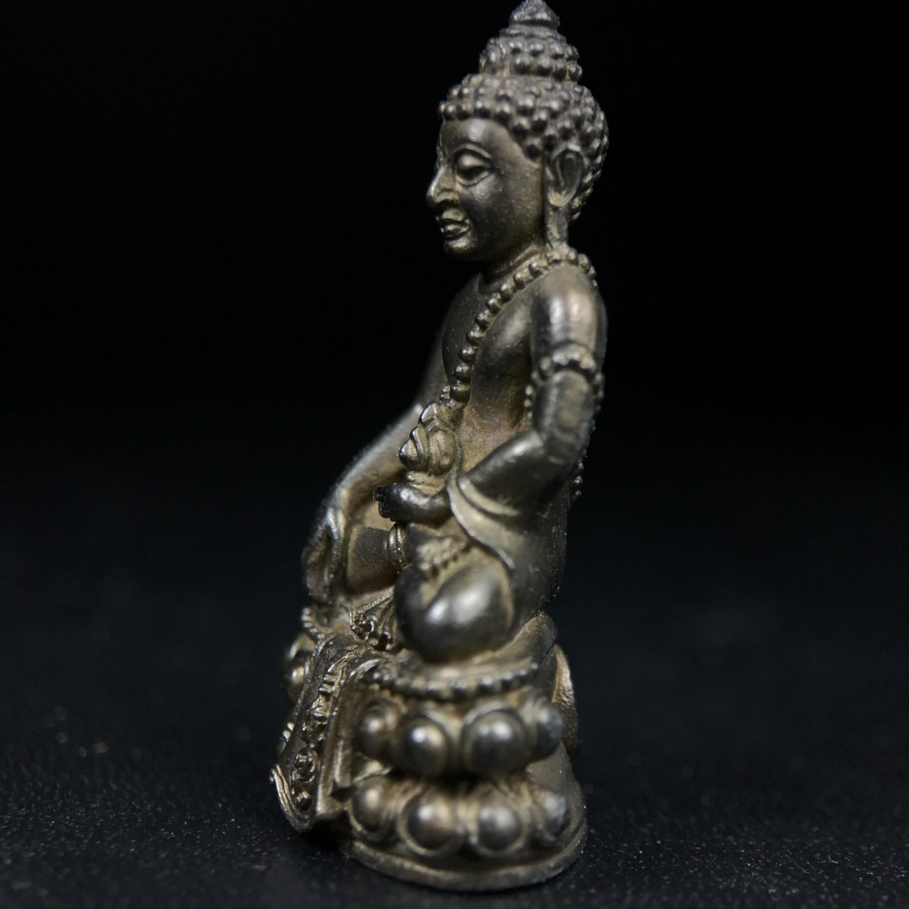 พระกริ่งศิรากาศ ภปร.(พระกริ่งคุ้มเกล้า)วัตถุมงคล"คุ้มเกล้าฯ" มูลนิธิ “คุ้มเกล้า” ในพระบรมราชูปถัมภ์ จัดสร้าง โรงพยาบาลภูมิพล เนื้อนวโลหะ(พิมพ์หน้าไทย)(ในหลวงรัชกาลที่9เสด็จเททอง)(พิธีใหญ่)(นิยม)