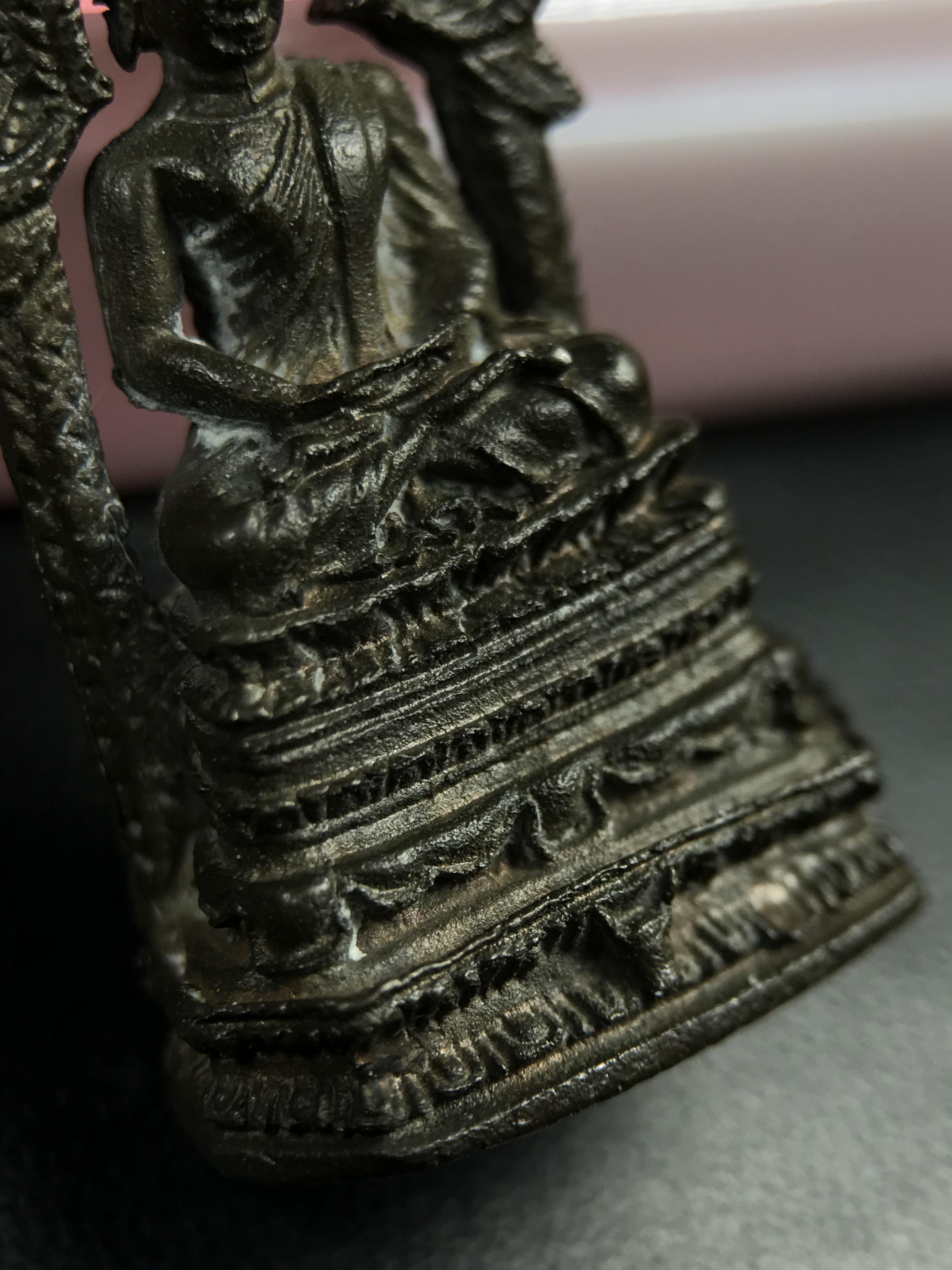 พระกริ่งนิรันตราย สมโภชครบ 108 ปี วัดราชประดิษฐ์ ปี 2515 เนื้อนวโลหะ(องค์หมายเลข ๑๖๘)( ในหลวง ร.9 เสด็จเททอง)( จำนวนสร้าง 1 ใน 999 องค์) (พิธีใหญ่ เกจิคณาจารย์ในยุคล้นหลาม หลวงปู่โต๊ะ วัดประดู่ฉิมพลีร่วมปลุกเสก)หายาก