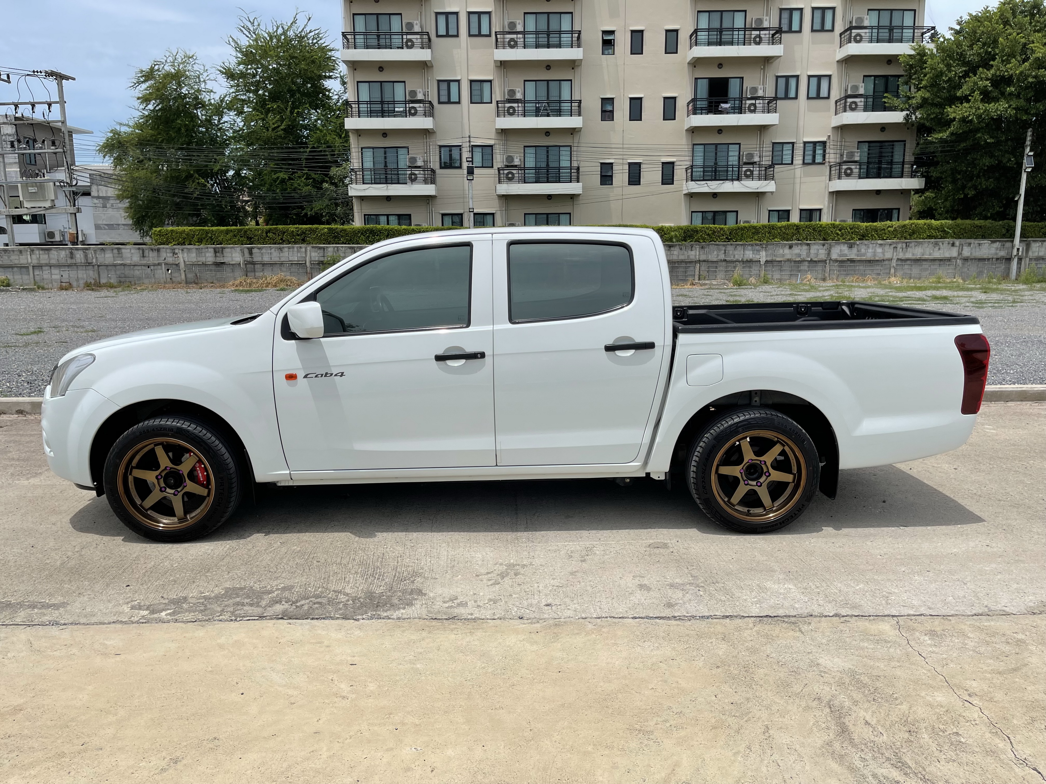 Isuzu Dmax All New 4ประตู 1.9 S 2018 ขาว