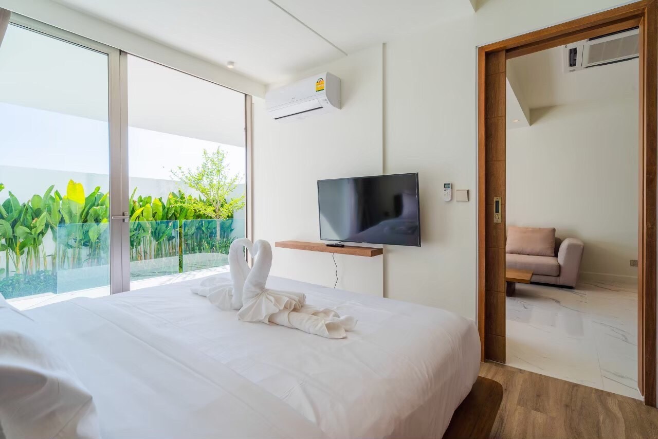 For Sale : Kata Private Luxury Pool Villa, 5 bedrooms 6 Bathrooms, Sea view.