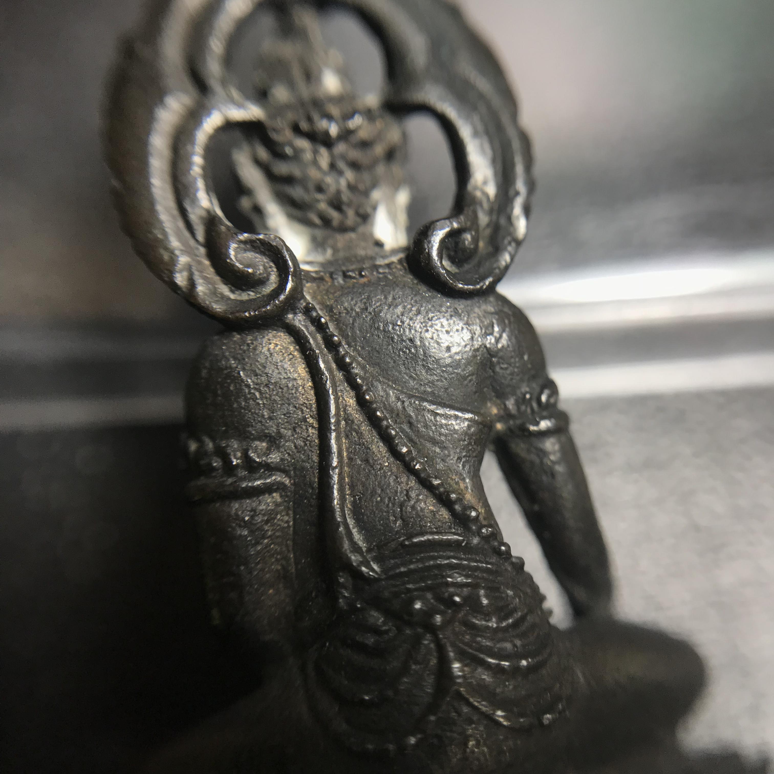 พระกริ่ง "พุทธศิริราช 84 ปี" โรงพยาบาลศิริราช พ.ศ.2517 เนื้อนวโลหะ(ในหลวง ร.9 เสด็จเททอง)