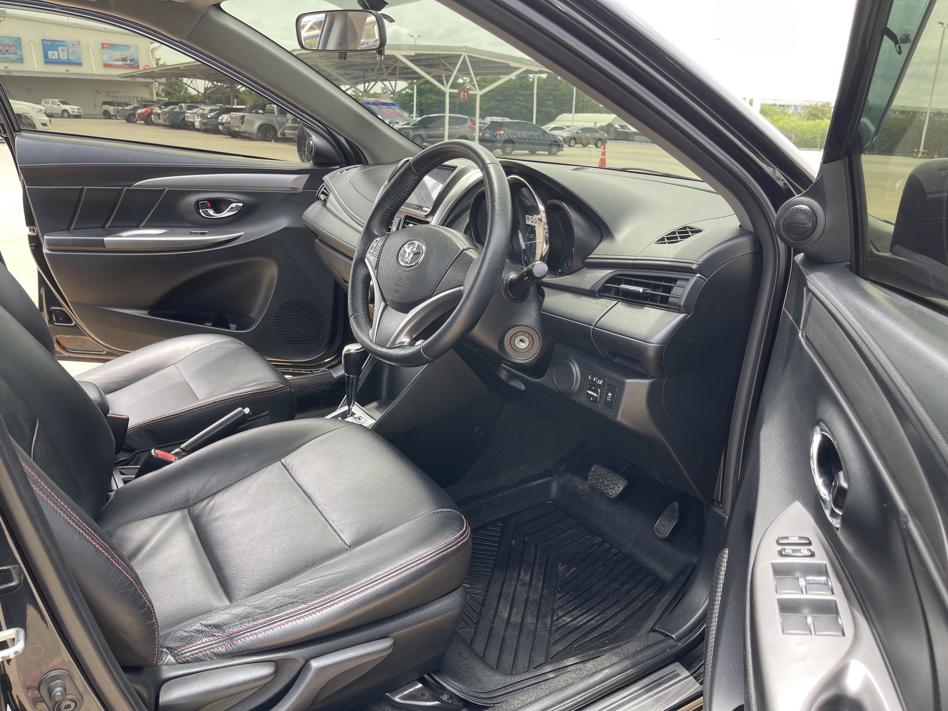 Toyota Vios 1.5 G Dual VVT-i (E85) At 2016 ดำ