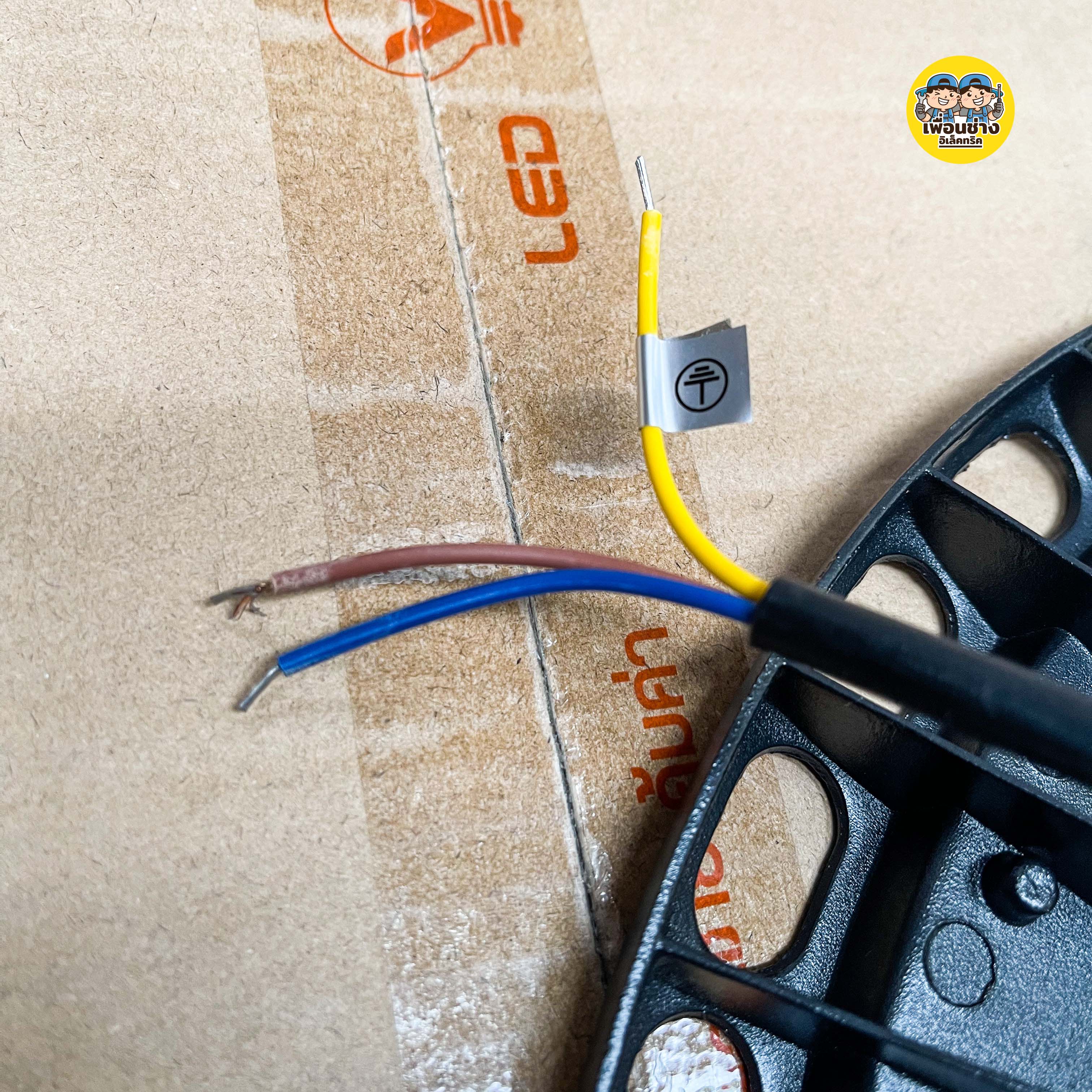 VLight โคมไฮเบย์ LED รุ่น ลาลิก้า 100w 200w โคมไฟ ไฮเบย์ Highbay กันน้ำ IP66 โคมภายนอก