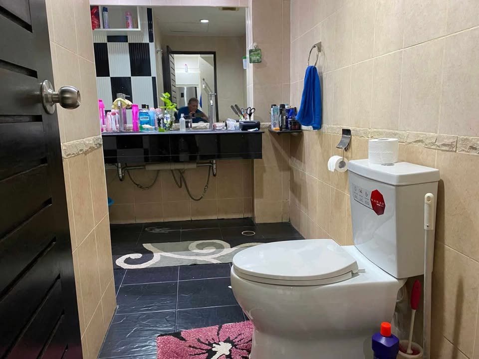 For Sale : Patong Harbor View Condo, 3 Bedrooms 2 Bedrooms, 5th flr.