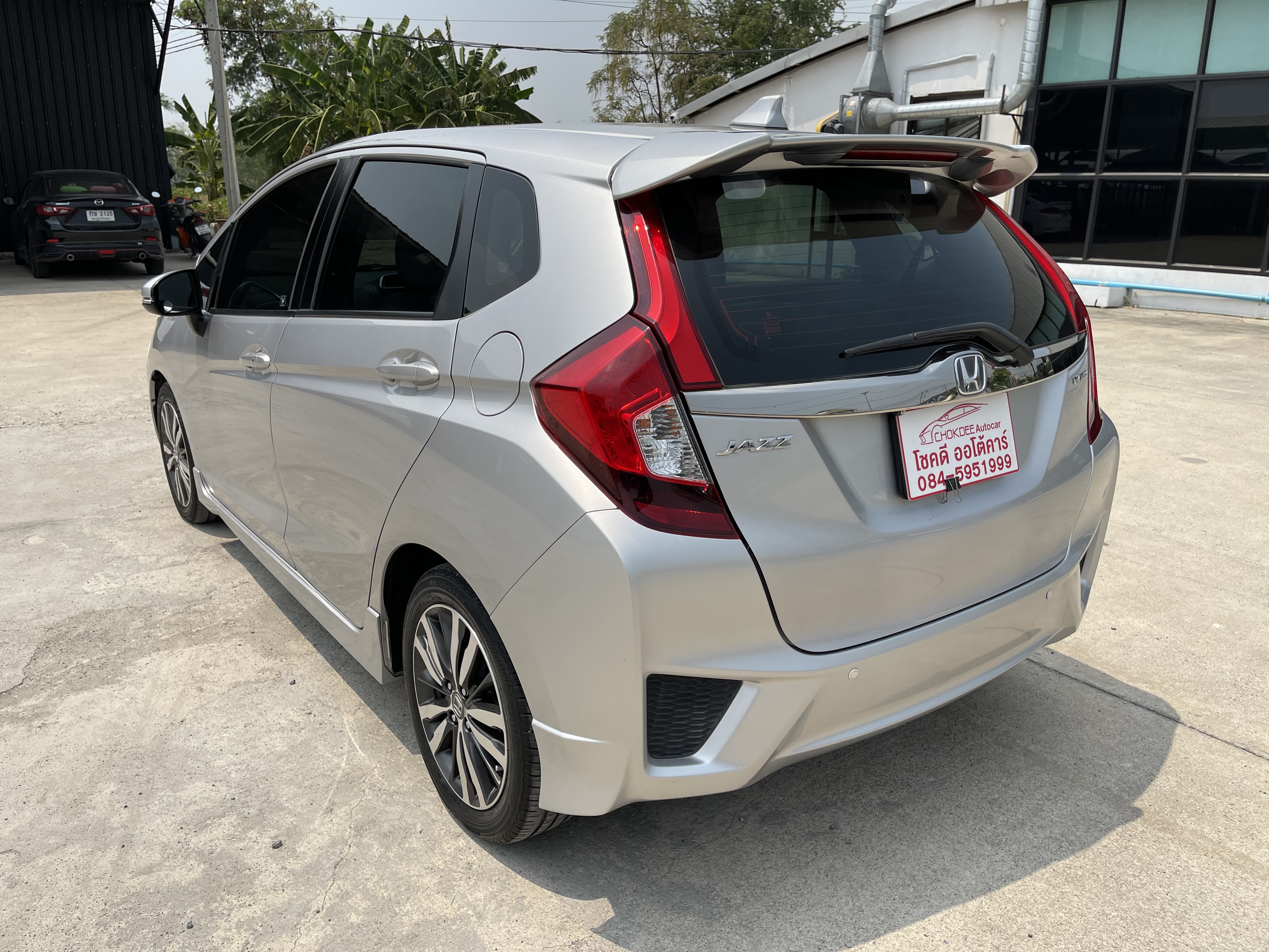 Honda Jazz 1.5 SV At 2015 เงิน