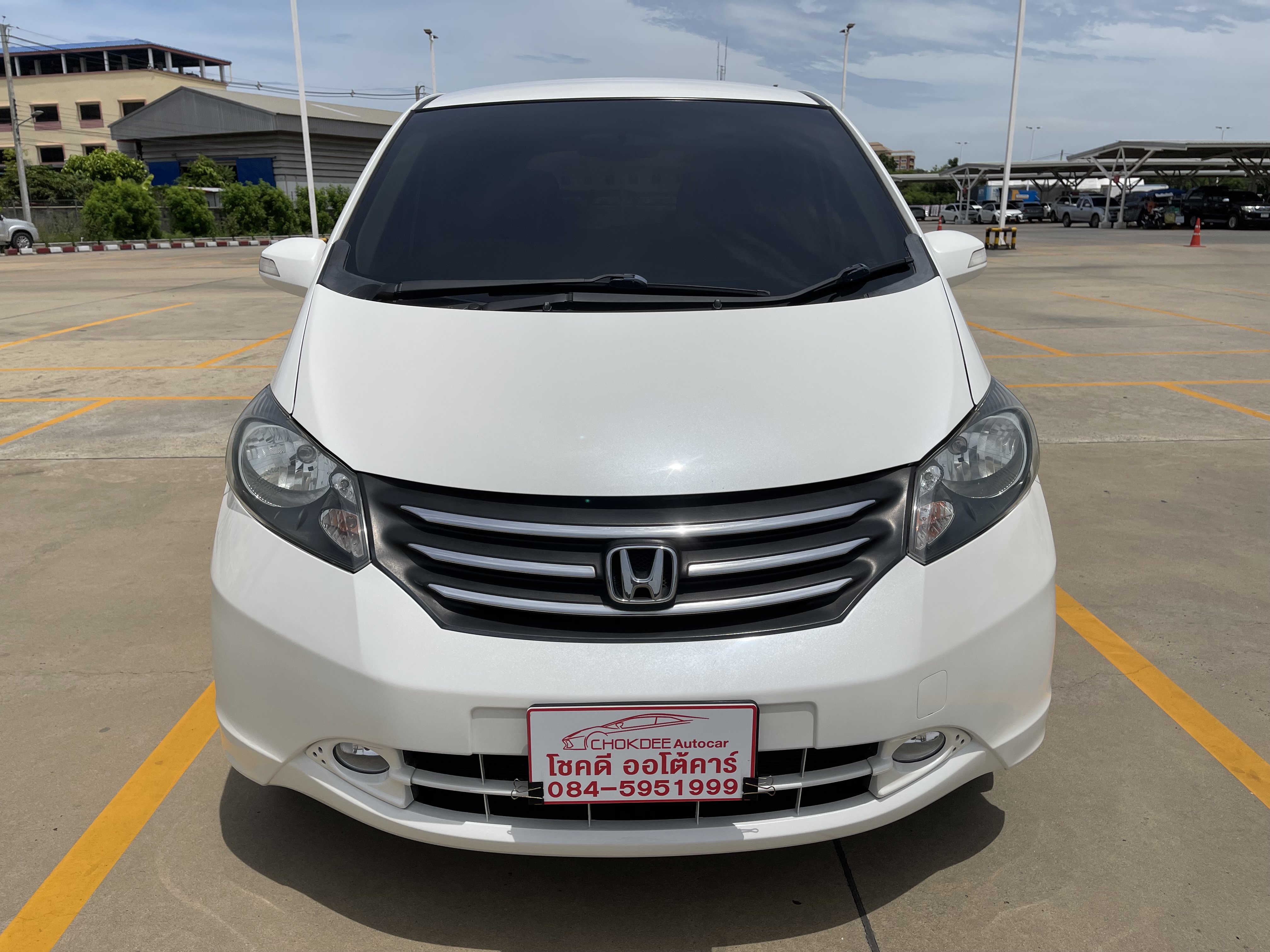 Honda Freed 1.5 E At 2012 ขาวมุก