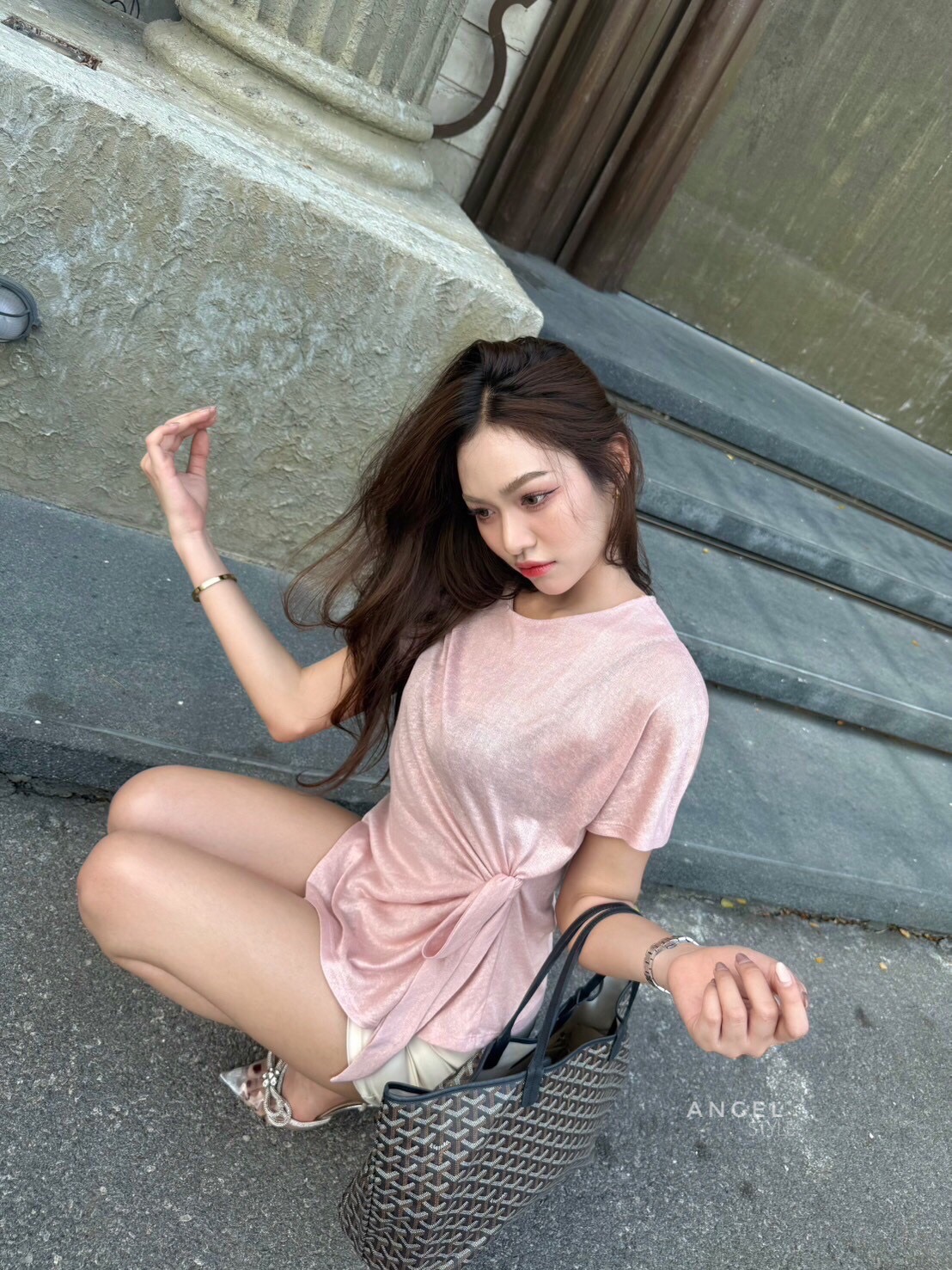 สลาฟผูกข้าง