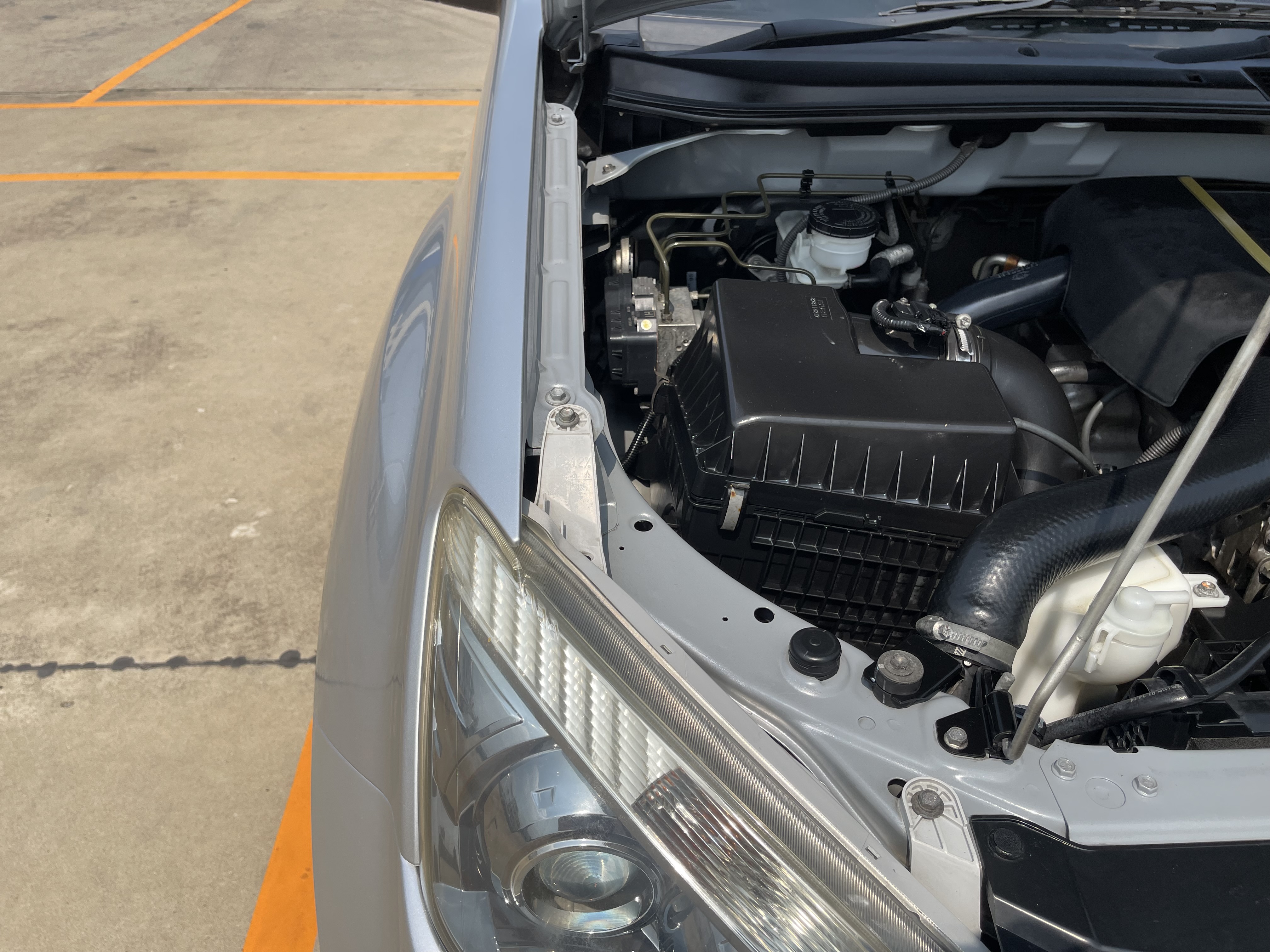 Isuzu Dmax All New 4ประตู Hilander 2.5 Vgs Z Dvd 2014 เงิน