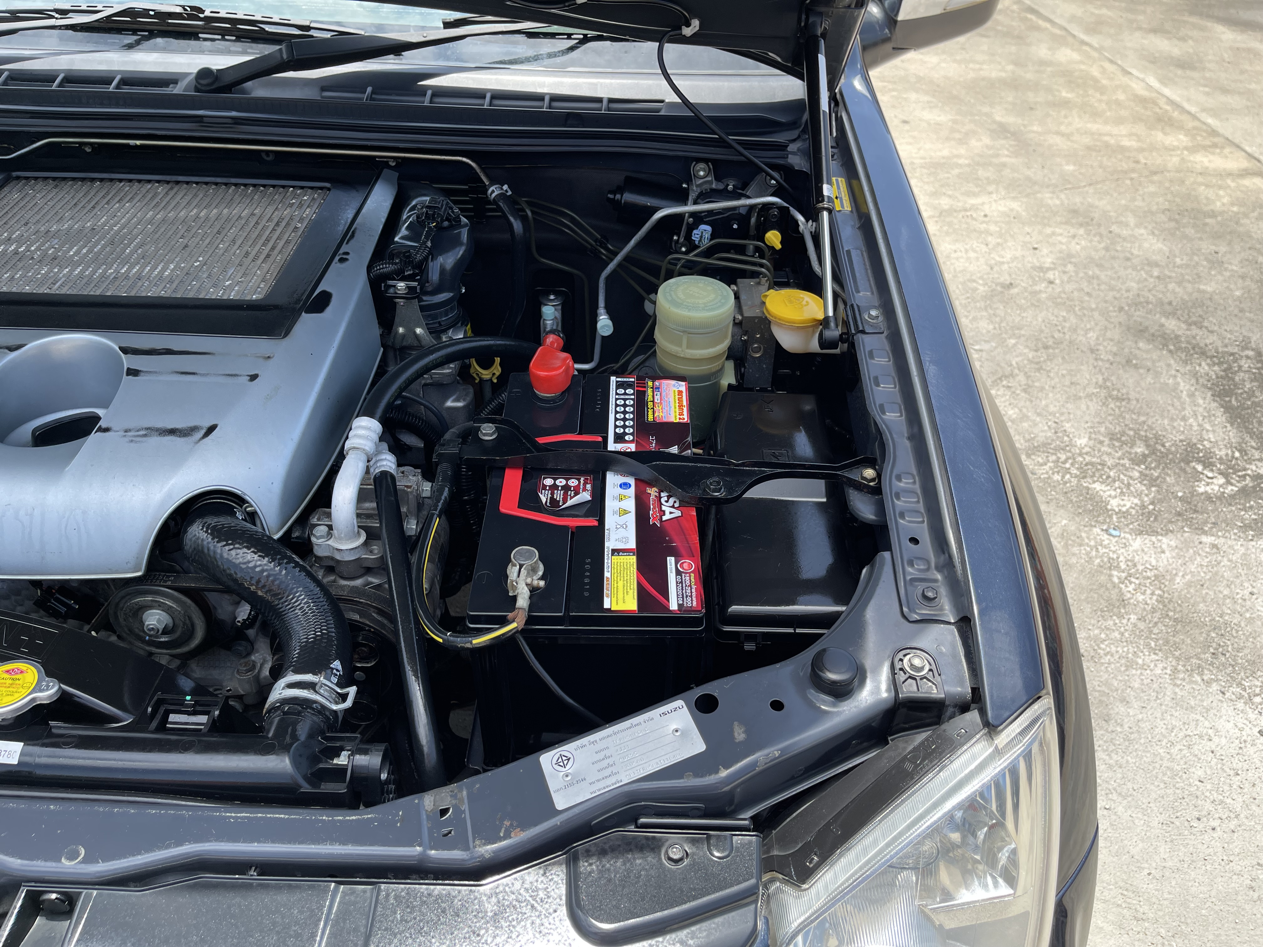 Isuzu Dmax Cab Hilander 3.0 Vgs Abs Airbag 2011 ดำ