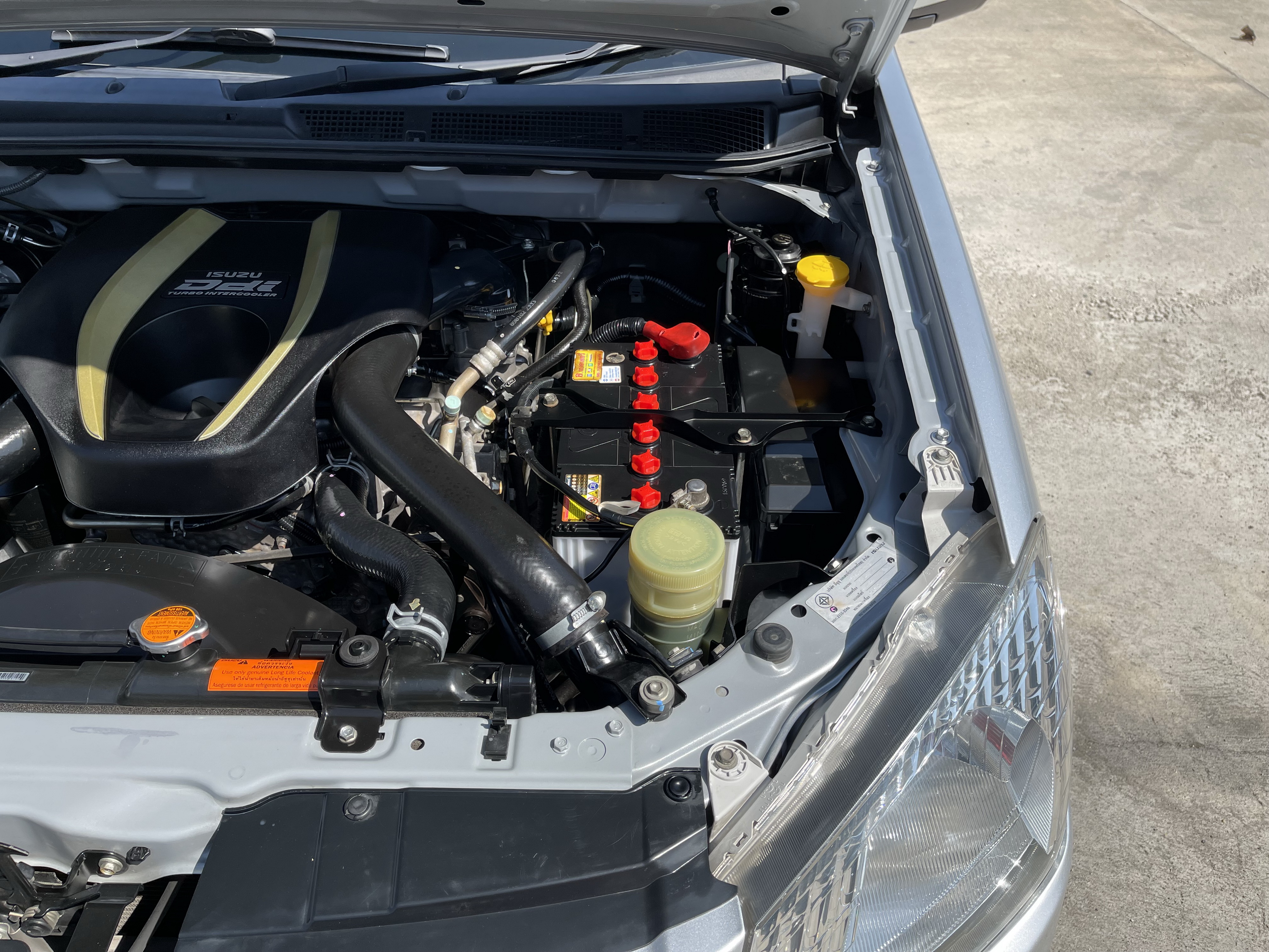 Isuzu Dmax All New 4ประตู 2.5 L 2013 เงิน