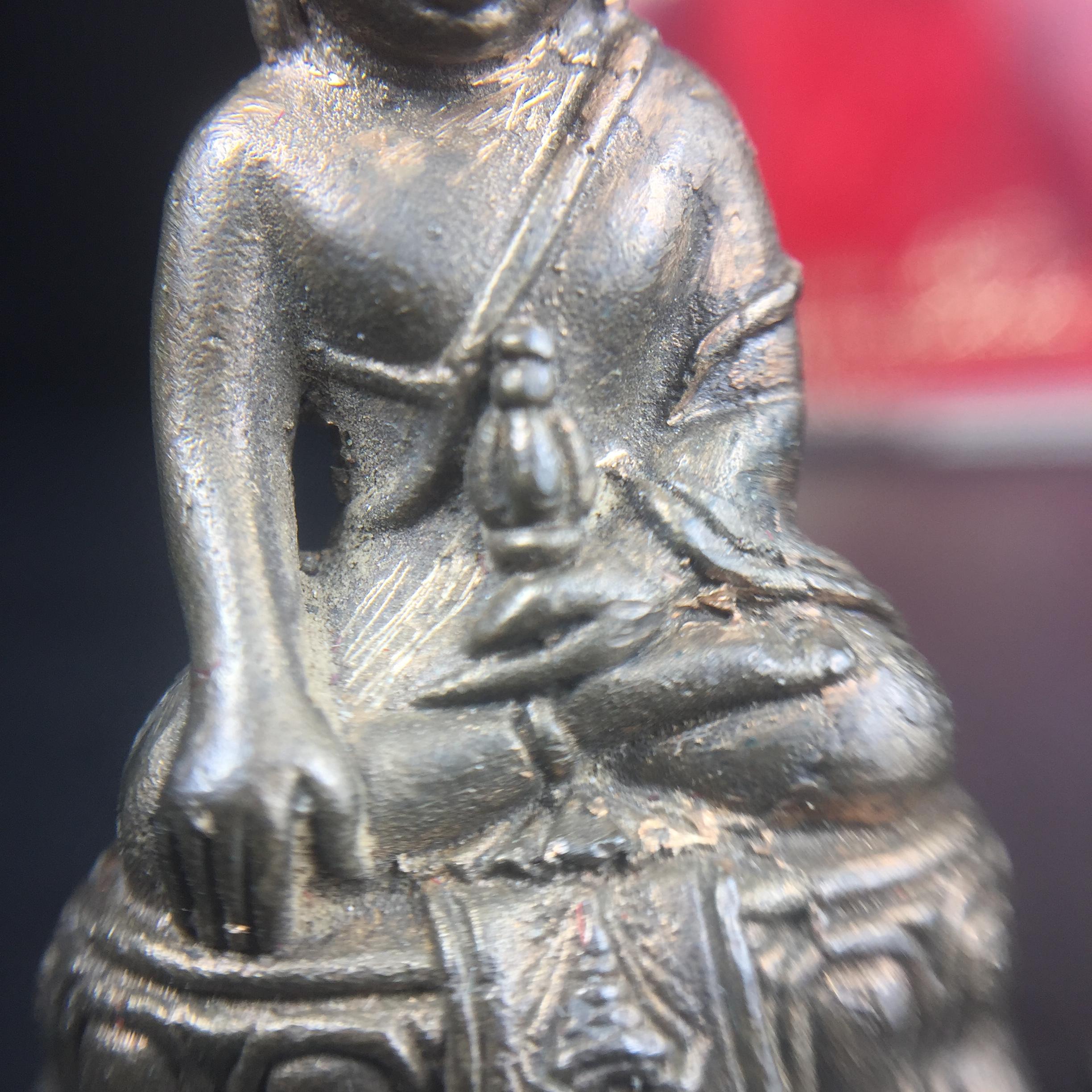 พระกริ่ง-พระชัยวัฒน์ ภปร. ธรรมศาสตร์ 50ปี เนื้อนวโลหะ ปี2527(ในหลวงรัชกาลที่9 เสด็จเททอง)(หายาก)(1ใน677ชุด)