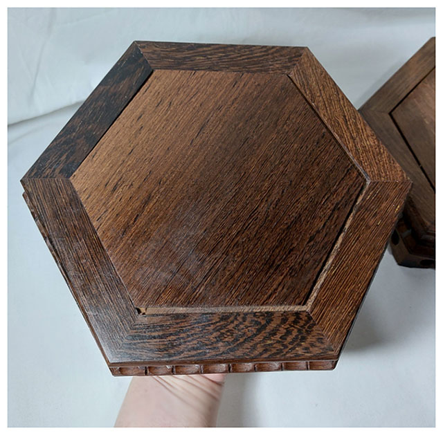 กี๋หรือฐานทรงหกเหลี่ยม20x23cm ตัวละ