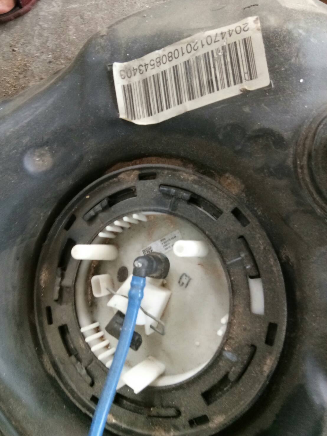 ถังน้ำมัน-ปั๊มติ๊ก BENZ W204