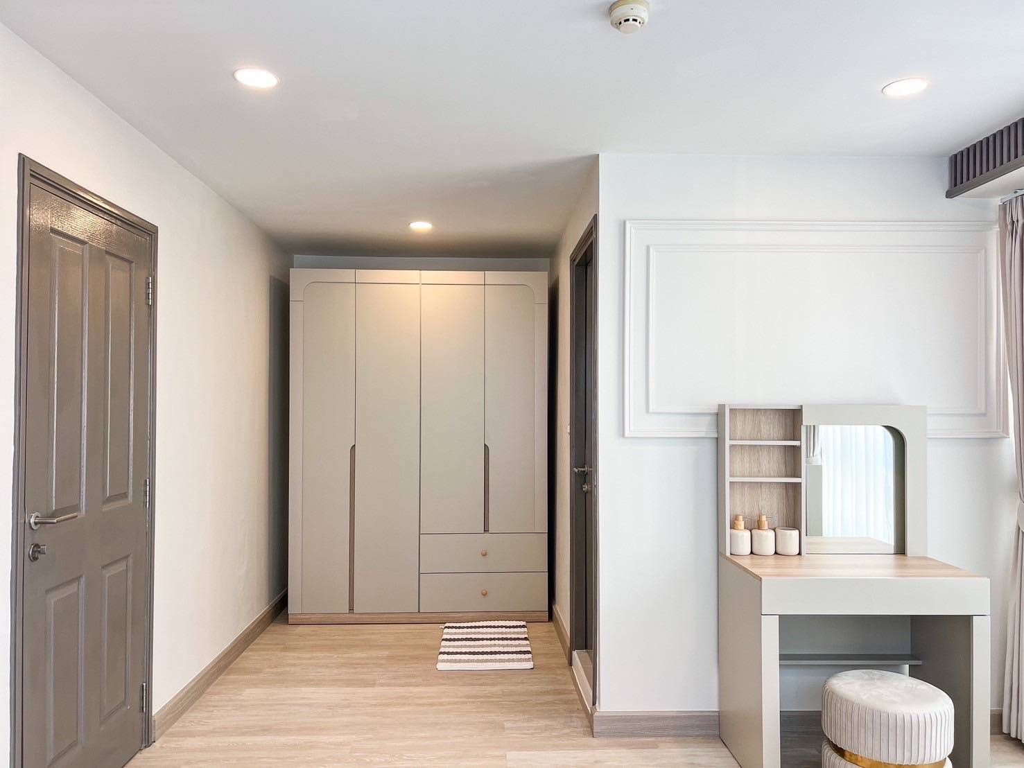 For Sales : Kathu, Dcondo Creek, 2 Bedrooms 2 Bathrooms, 4th flr., Pool view