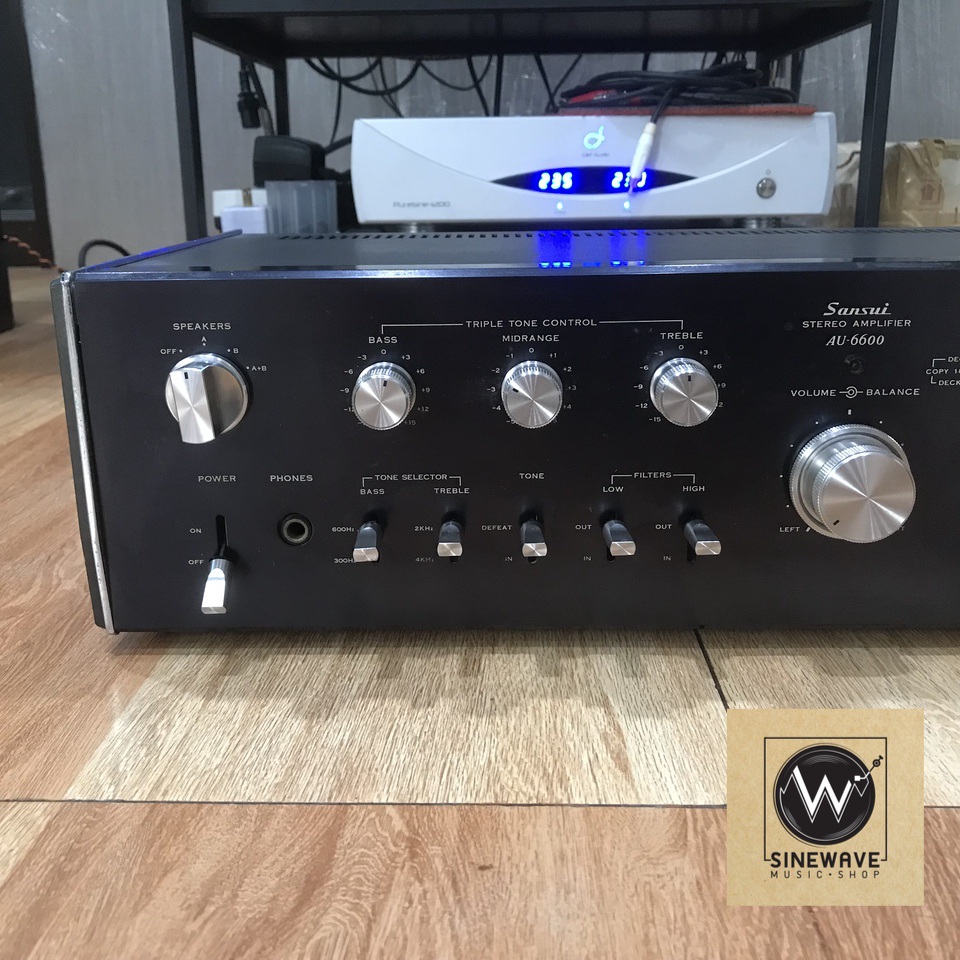 Integrated Amp ยี่ห้อ Sansui รุ่น AU-6600 (Made in Japan)