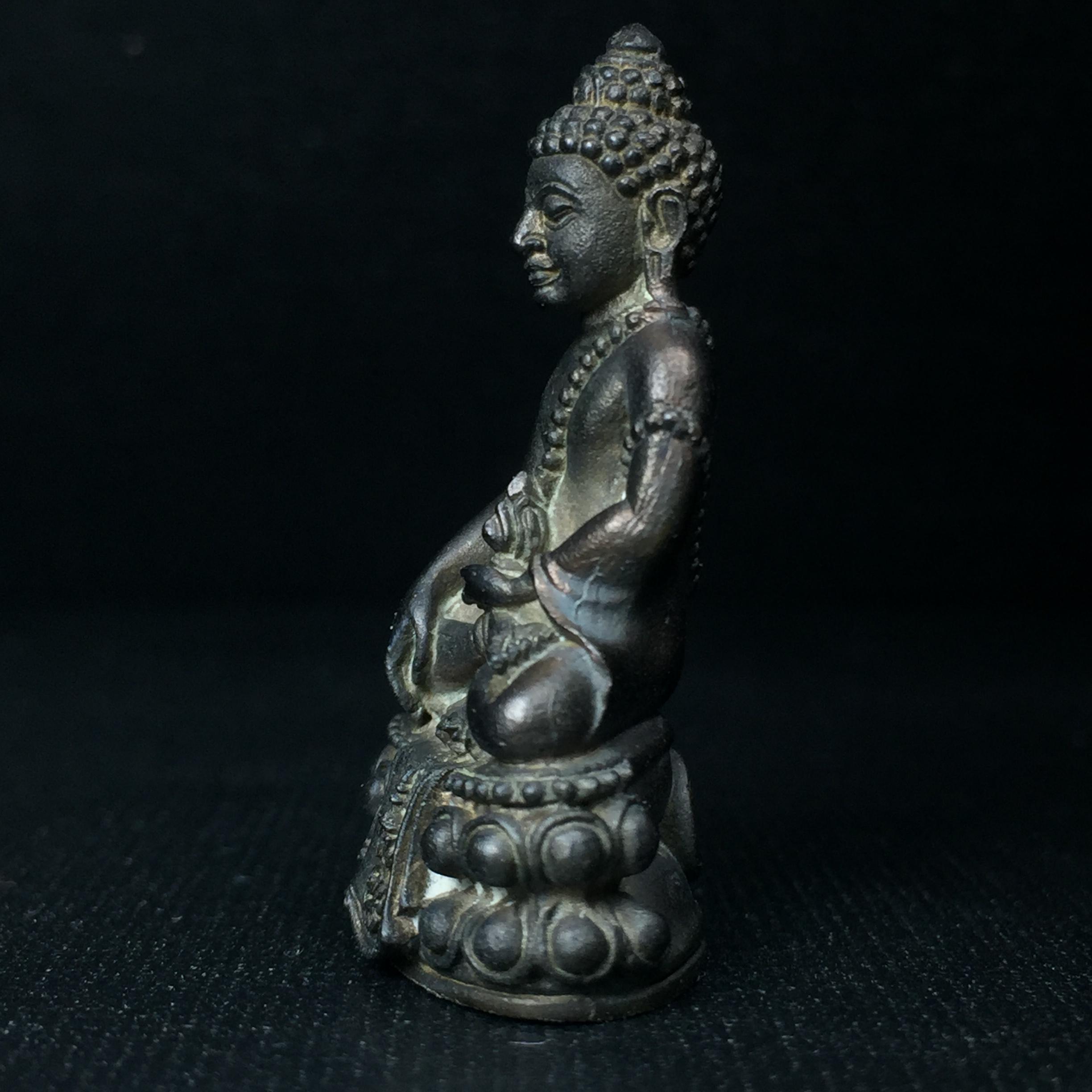 พระกริ่งศิรากาศ(วัตถุมงคล"คุ้มเกล้าฯ") ภปร. รพ.ภูมิพล เนื้อนวโลหะพิมพ์หน้าไทย (ในหลวงรัชกาลที่9เสด็จเททอง)(พิธีใหญ่)