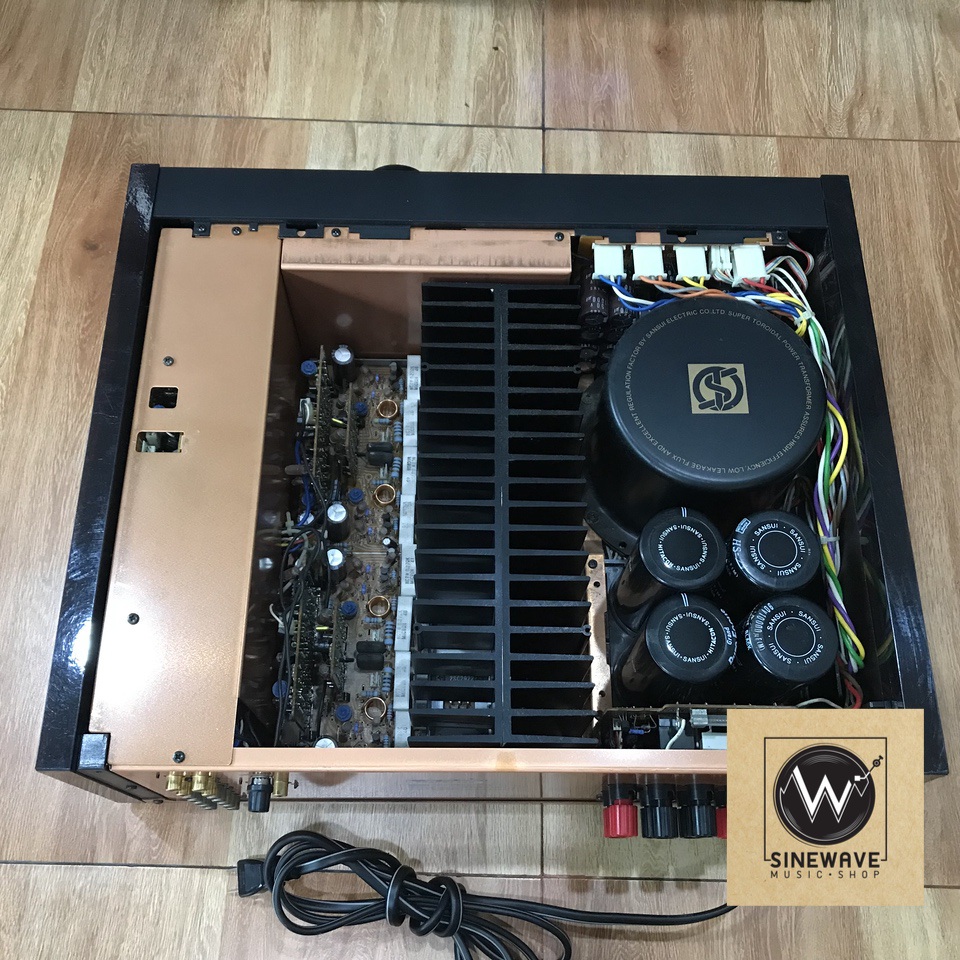 Integrated Amp ยี่ห้อ Sansui รุ่น AU-D907X (Made in Japan)